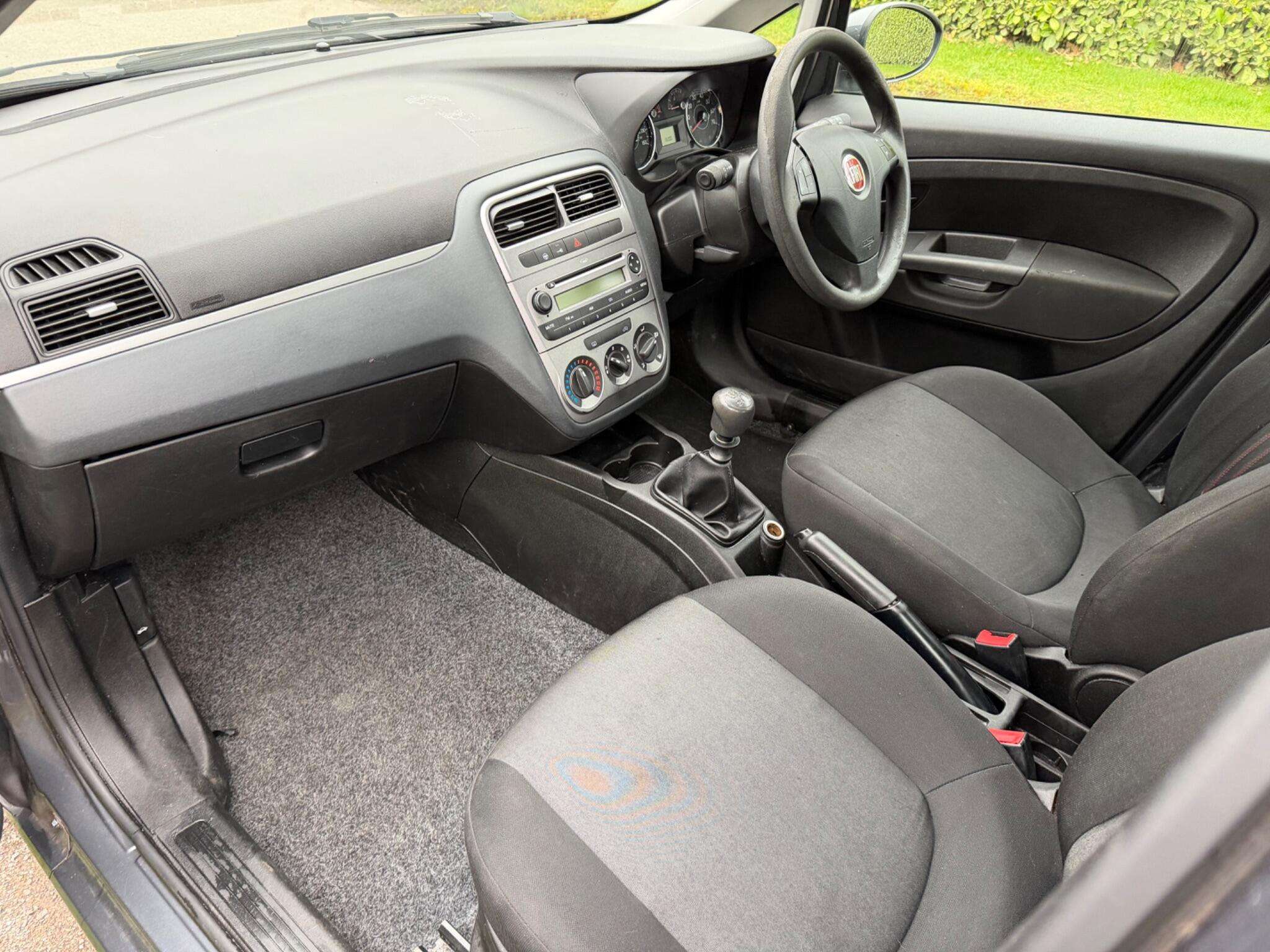 2013 FIAT PUNTO 2013 FIAT PUNTO