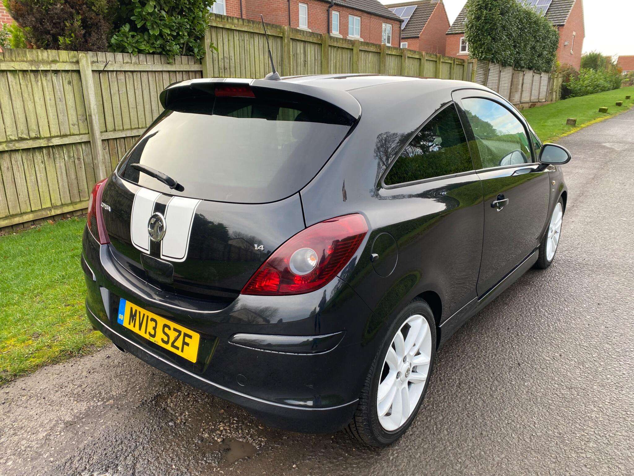 A 2013 VAUXHALL CORSA 1.4 16V SRi Euro 5 3dr A 2013 VAUXHALL CORSA 1.4 16V SRi Euro 5 3dr