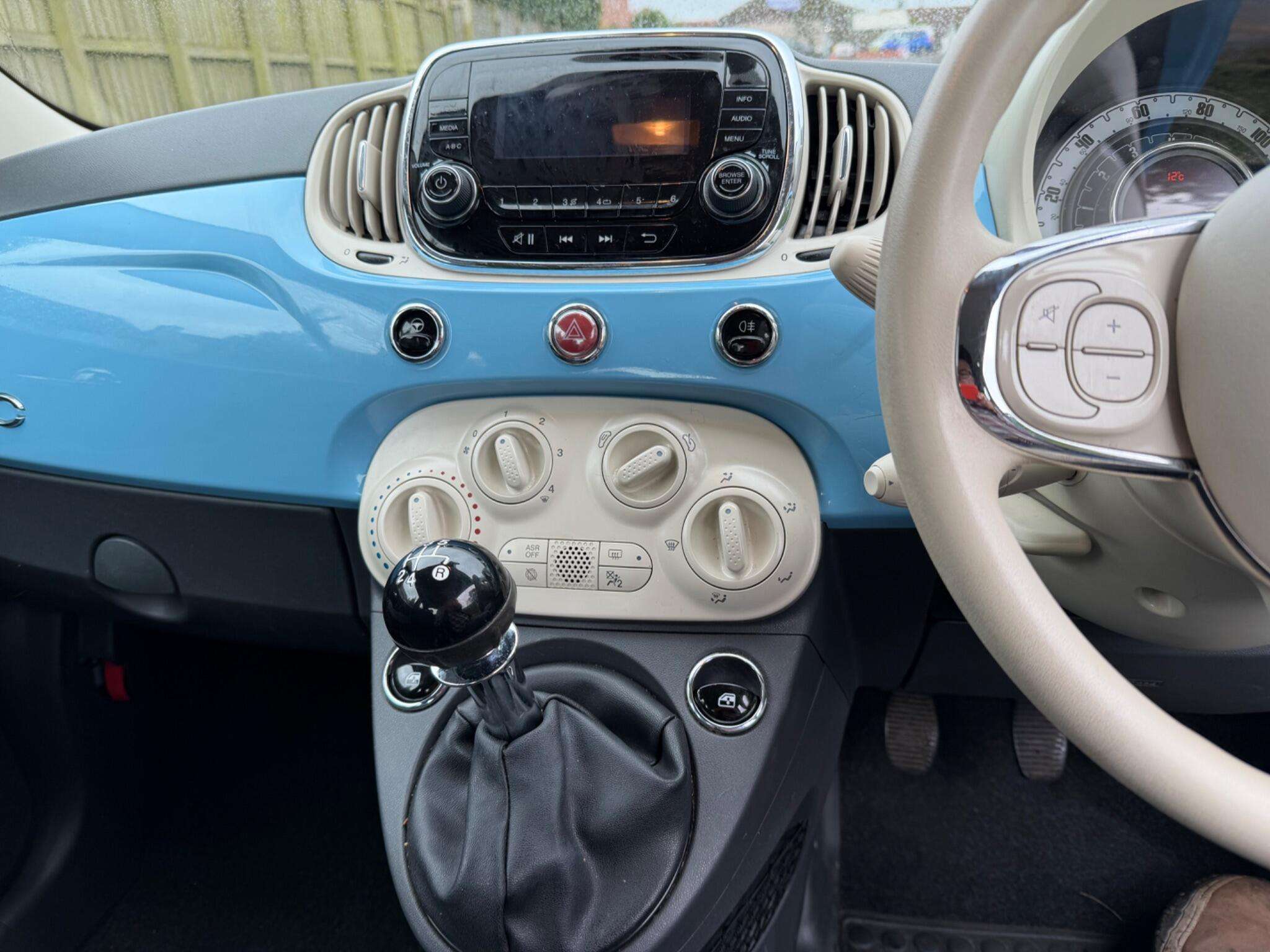 2017 FIAT 500 2017 FIAT 500