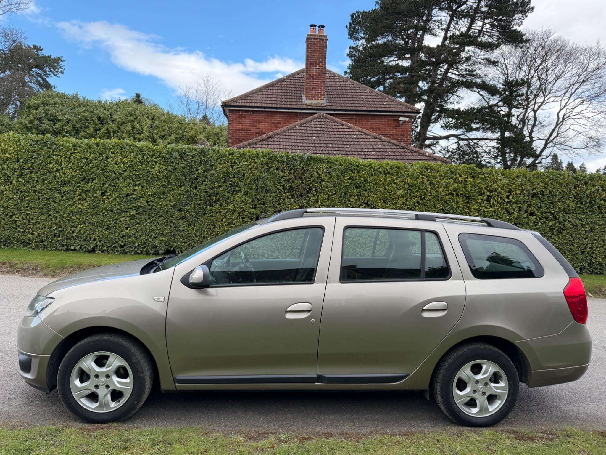 2014 DACIA LOGAN 2014 DACIA LOGAN
