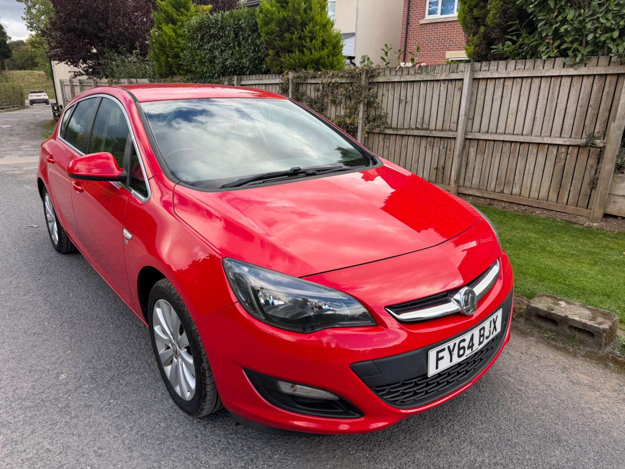 A 2014 VAUXHALL ASTRA 1.6 16v Excite Euro 5 5dr A 2014 VAUXHALL ASTRA 1.6 16v Excite Euro 5 5dr