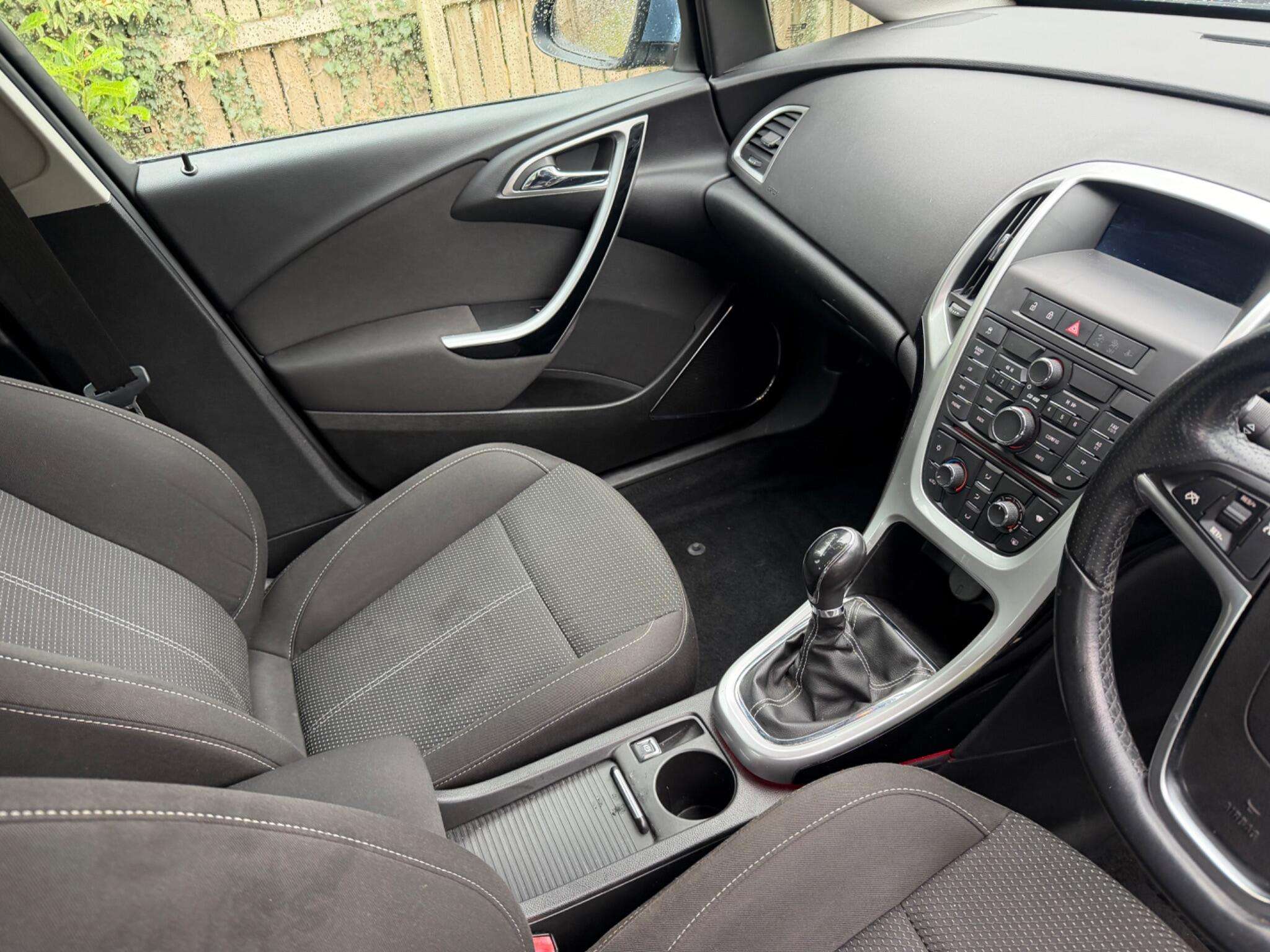 2010 VAUXHALL ASTRA 2010 VAUXHALL ASTRA