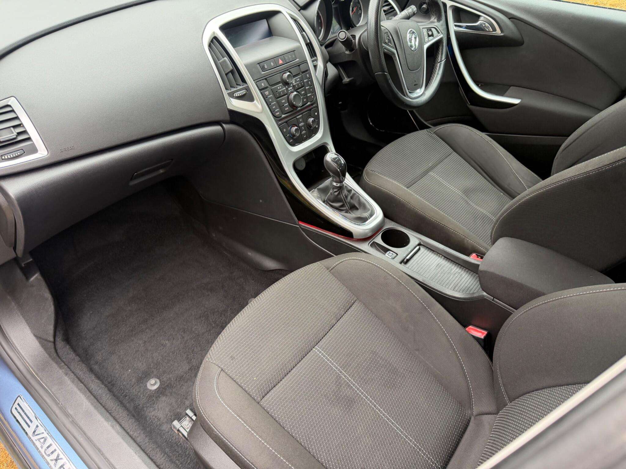 2010 VAUXHALL ASTRA 2010 VAUXHALL ASTRA