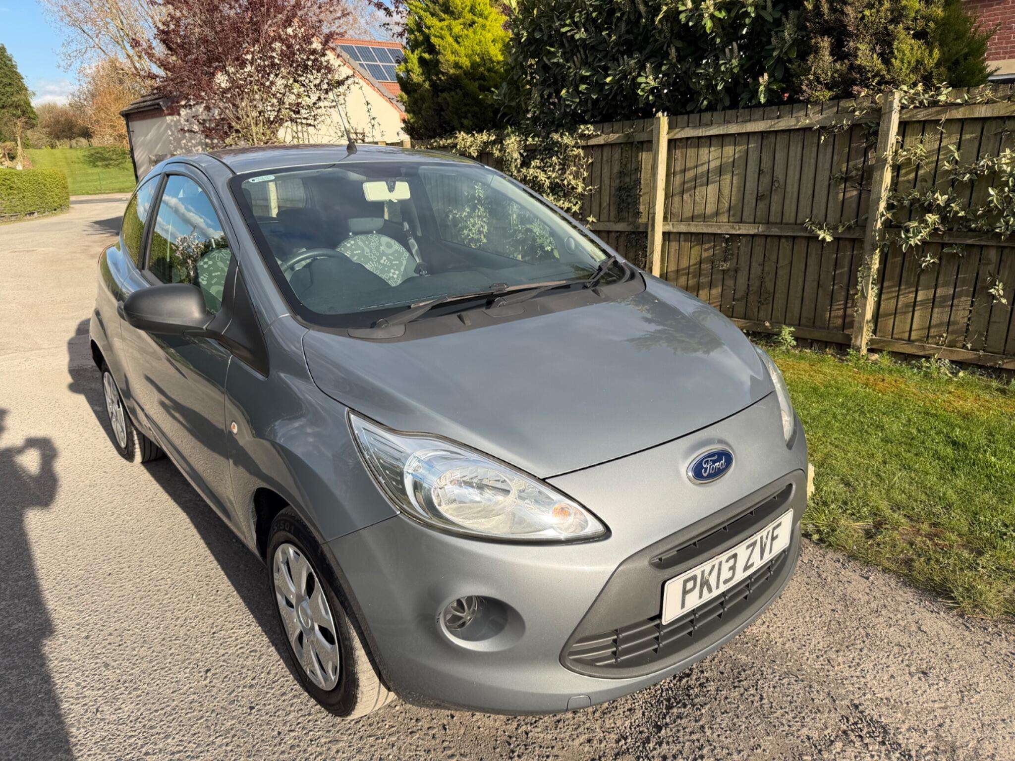 A 2013 FORD KA 1.2 Studio Euro 5 3dr A 2013 FORD KA 1.2 Studio Euro 5 3dr