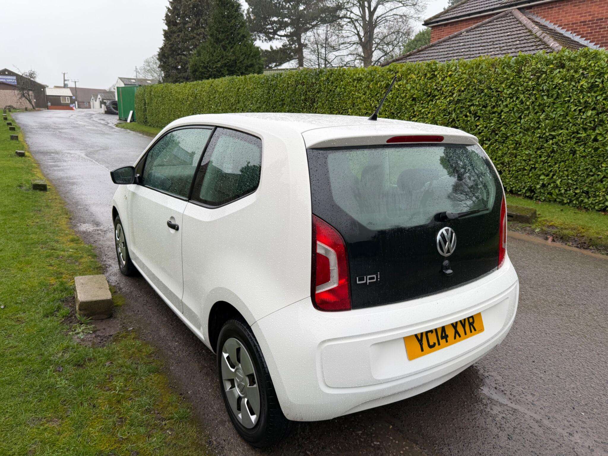 2014 VOLKSWAGEN UP! 2014 VOLKSWAGEN UP!