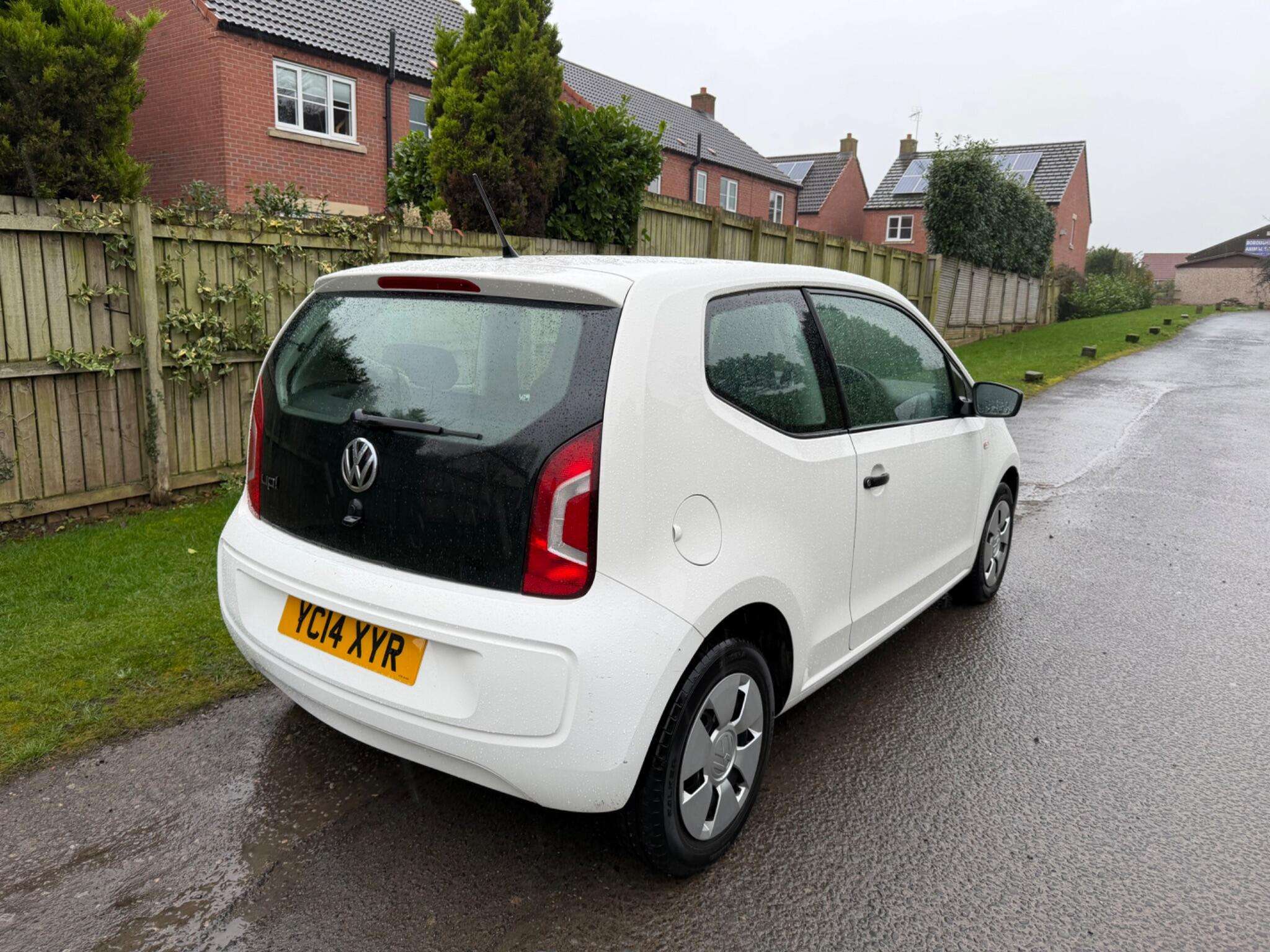 2014 VOLKSWAGEN UP! 2014 VOLKSWAGEN UP!