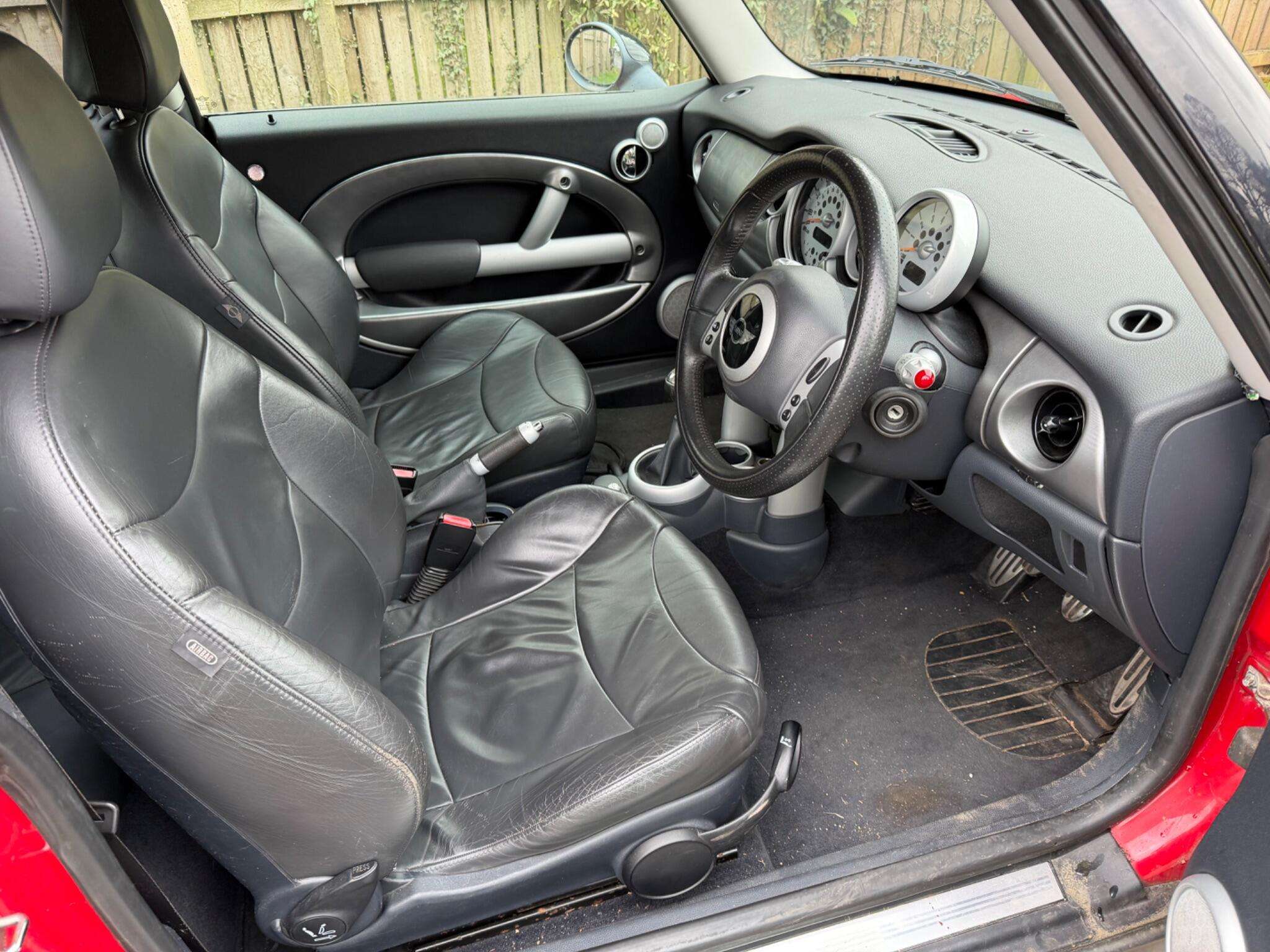 2003 MINI HATCH 2003 MINI HATCH