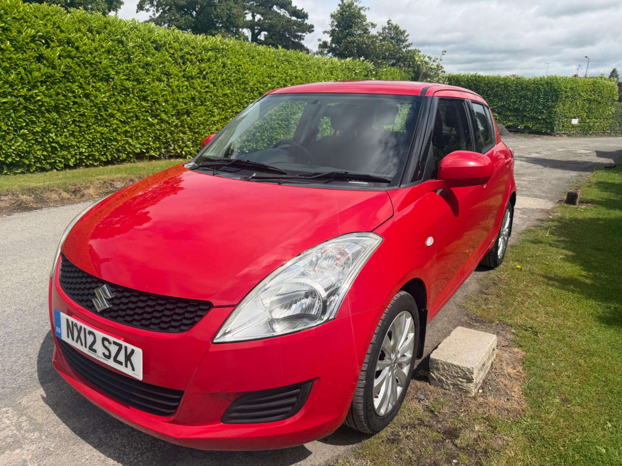 2012 SUZUKI SWIFT 2012 SUZUKI SWIFT