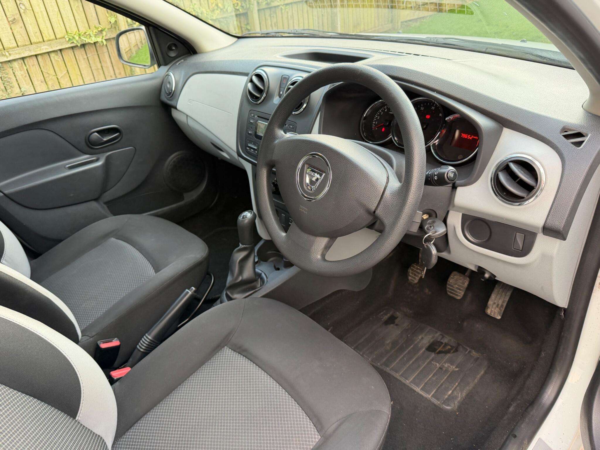 2013 DACIA SANDERO 2013 DACIA SANDERO