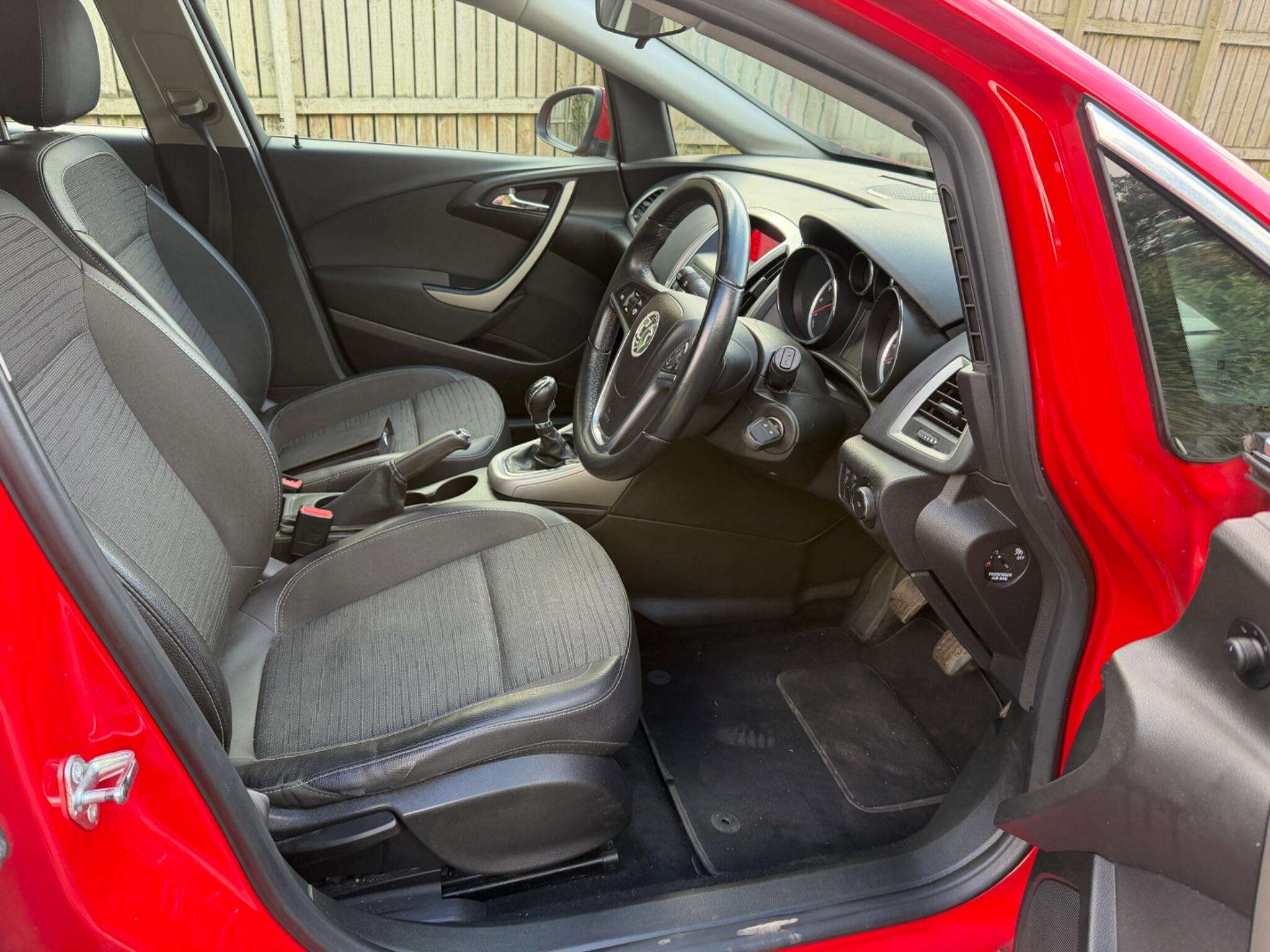 2014 VAUXHALL ASTRA 2014 VAUXHALL ASTRA