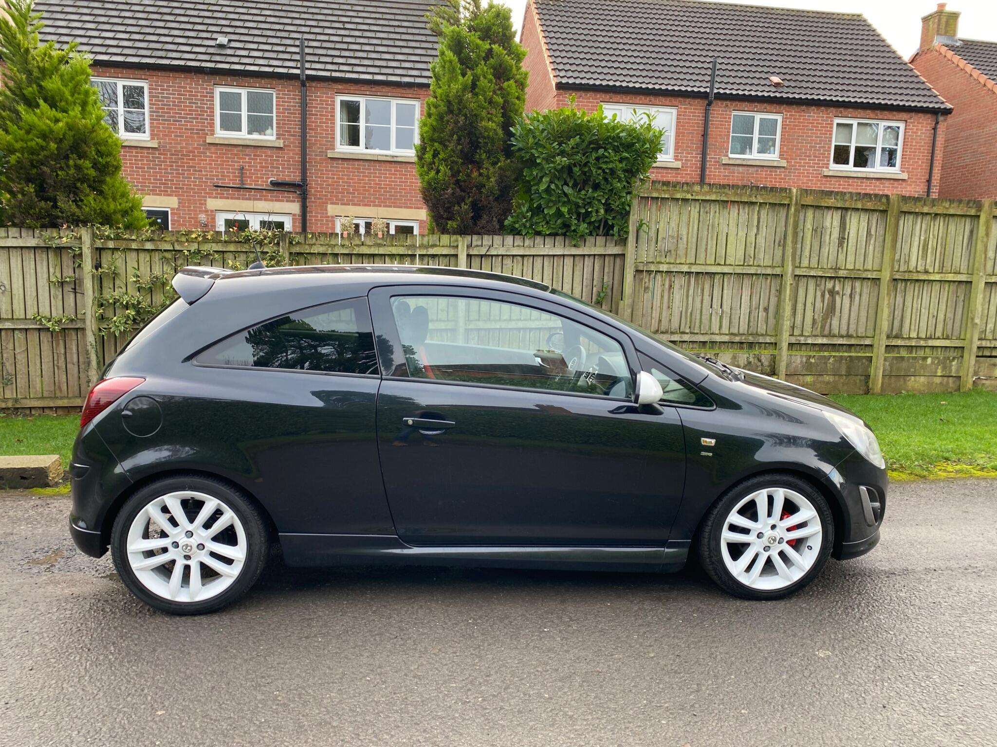 A 2013 VAUXHALL CORSA 1.4 16V SRi Euro 5 3dr A 2013 VAUXHALL CORSA 1.4 16V SRi Euro 5 3dr
