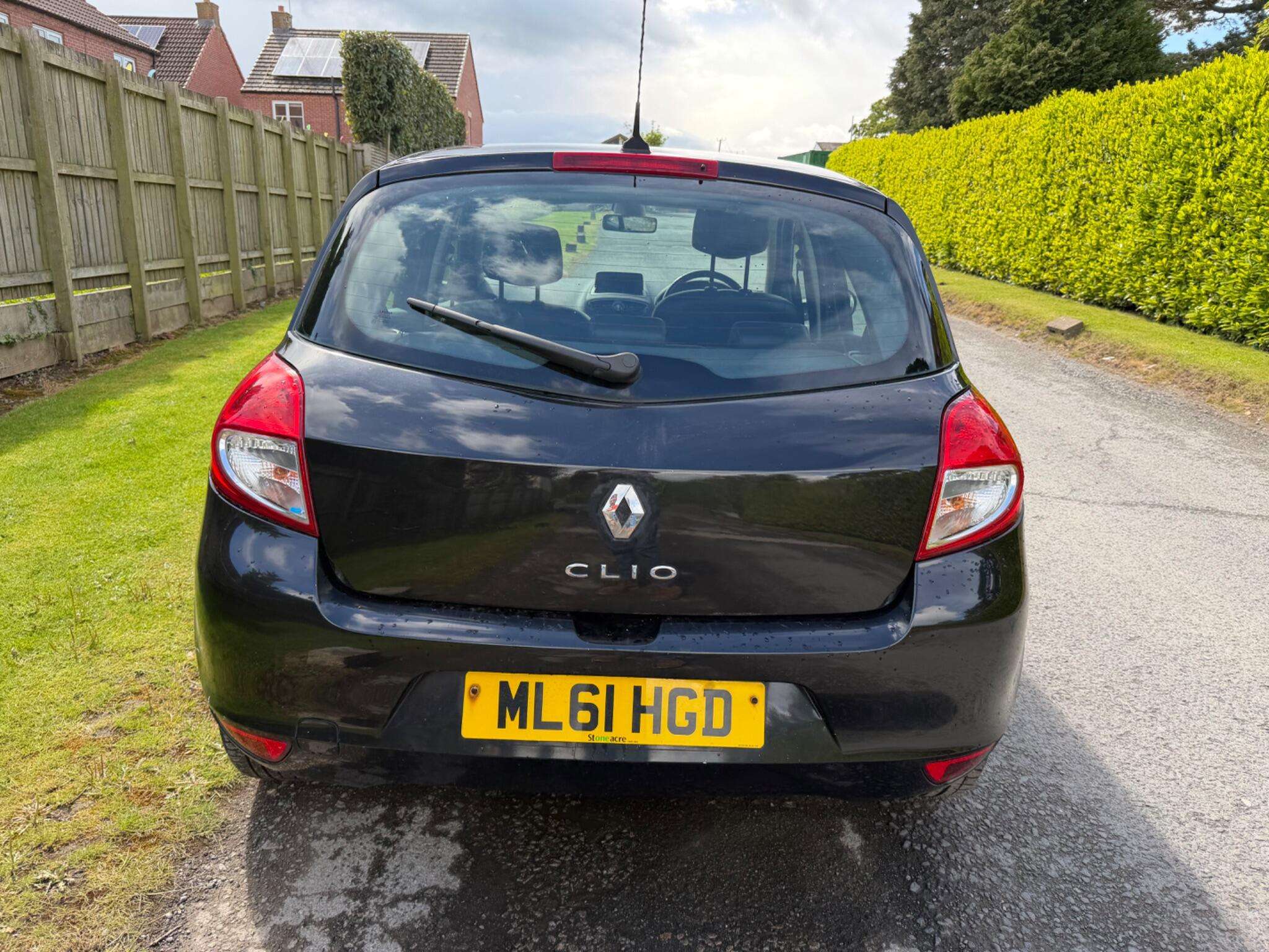 2011 RENAULT CLIO 2011 RENAULT CLIO