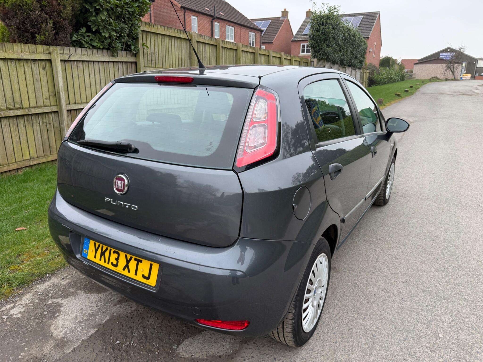 2013 FIAT PUNTO 2013 FIAT PUNTO