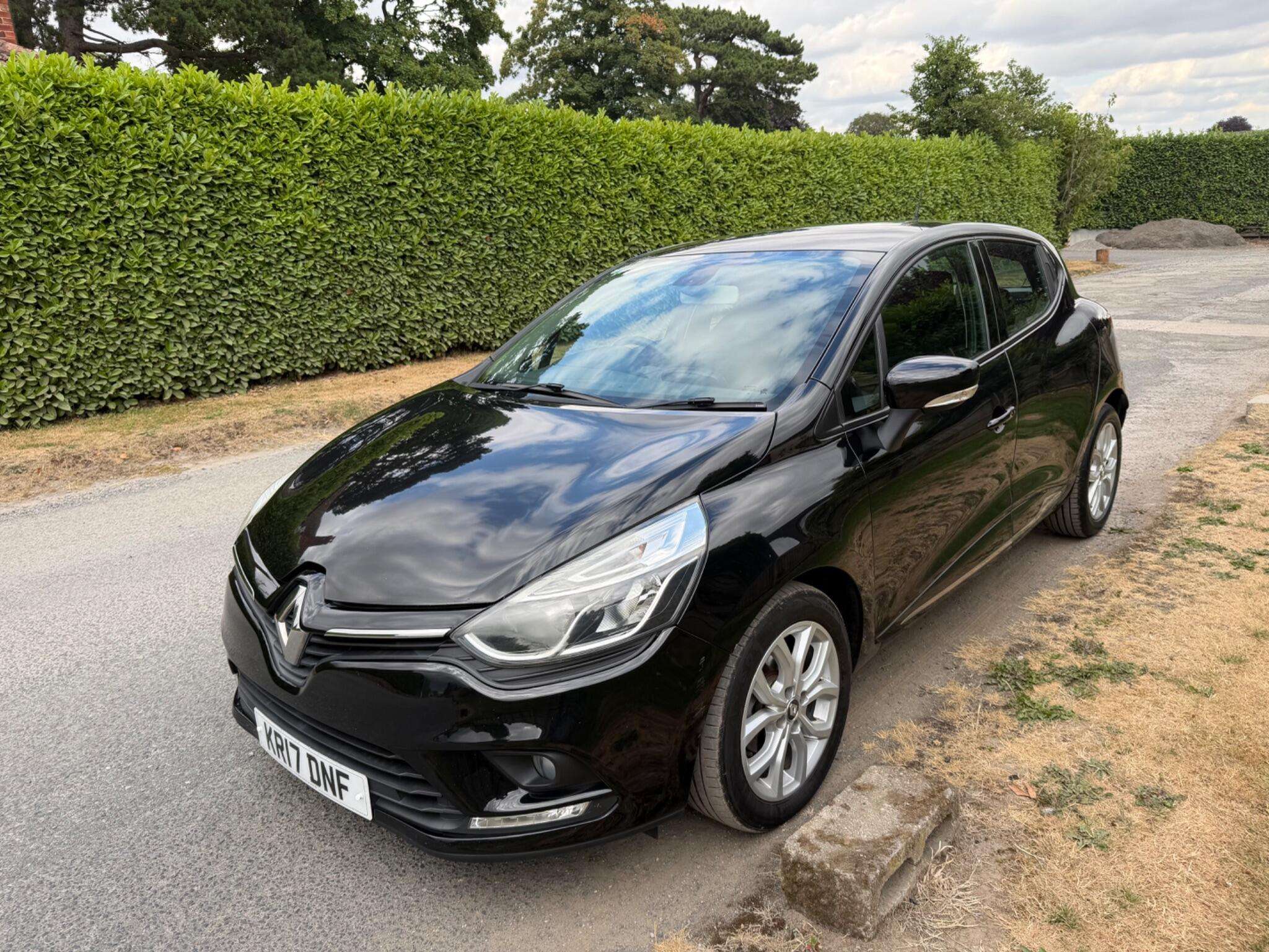 2017 RENAULT CLIO 2017 RENAULT CLIO