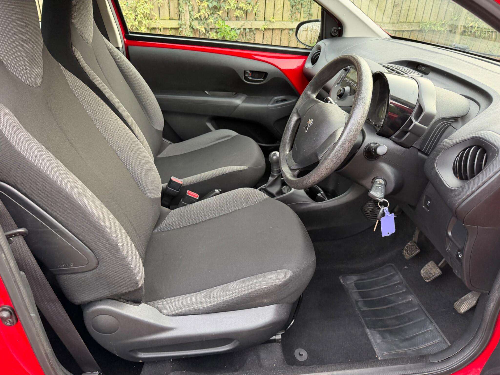 2017 PEUGEOT 108 2017 PEUGEOT 108