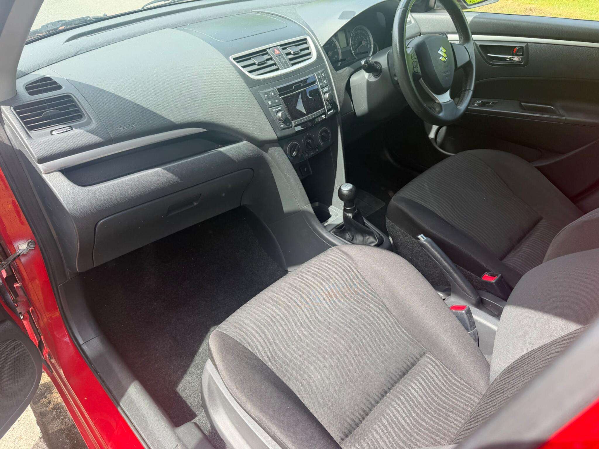 2012 SUZUKI SWIFT 2012 SUZUKI SWIFT