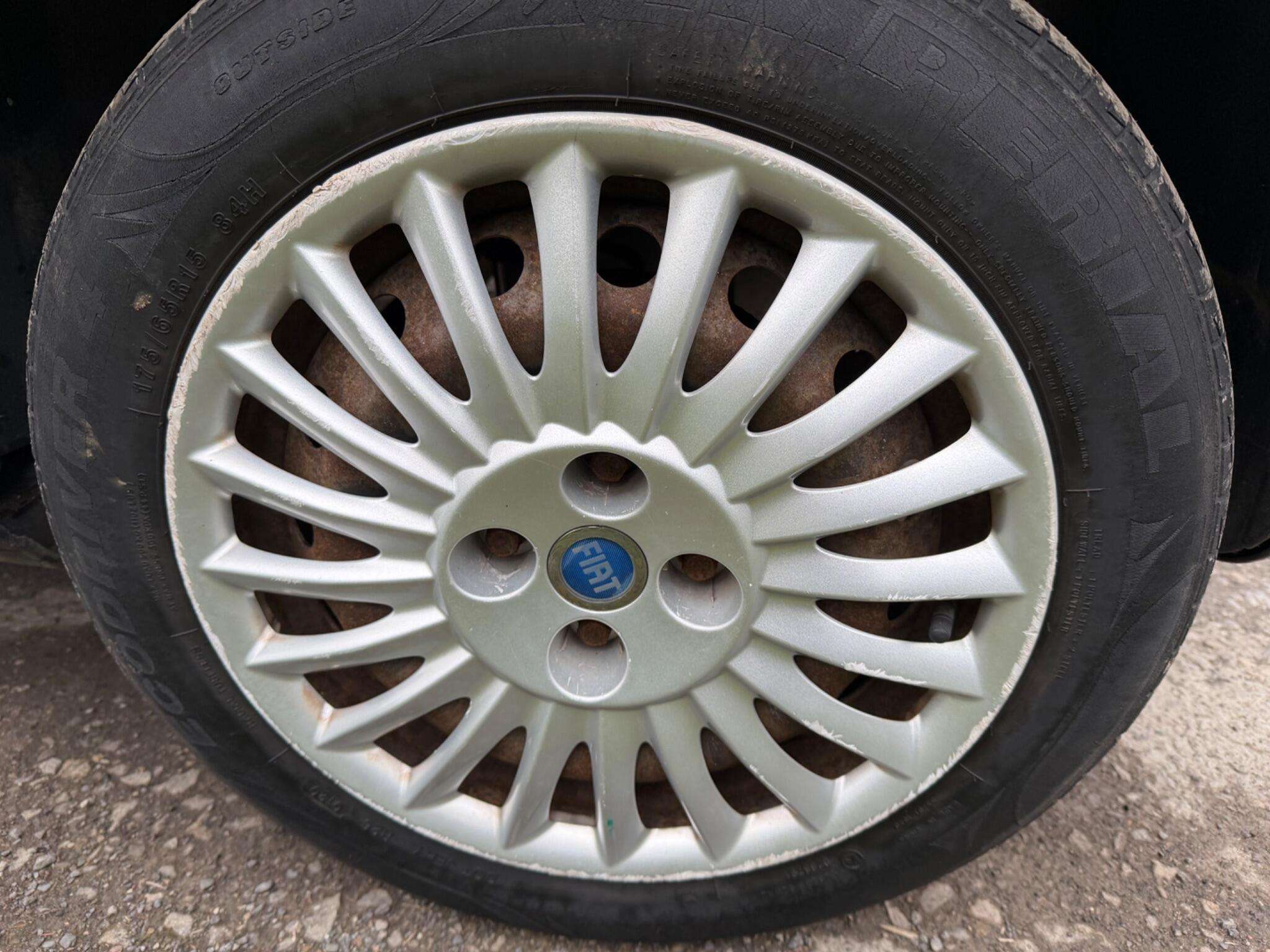 2013 FIAT PUNTO 2013 FIAT PUNTO