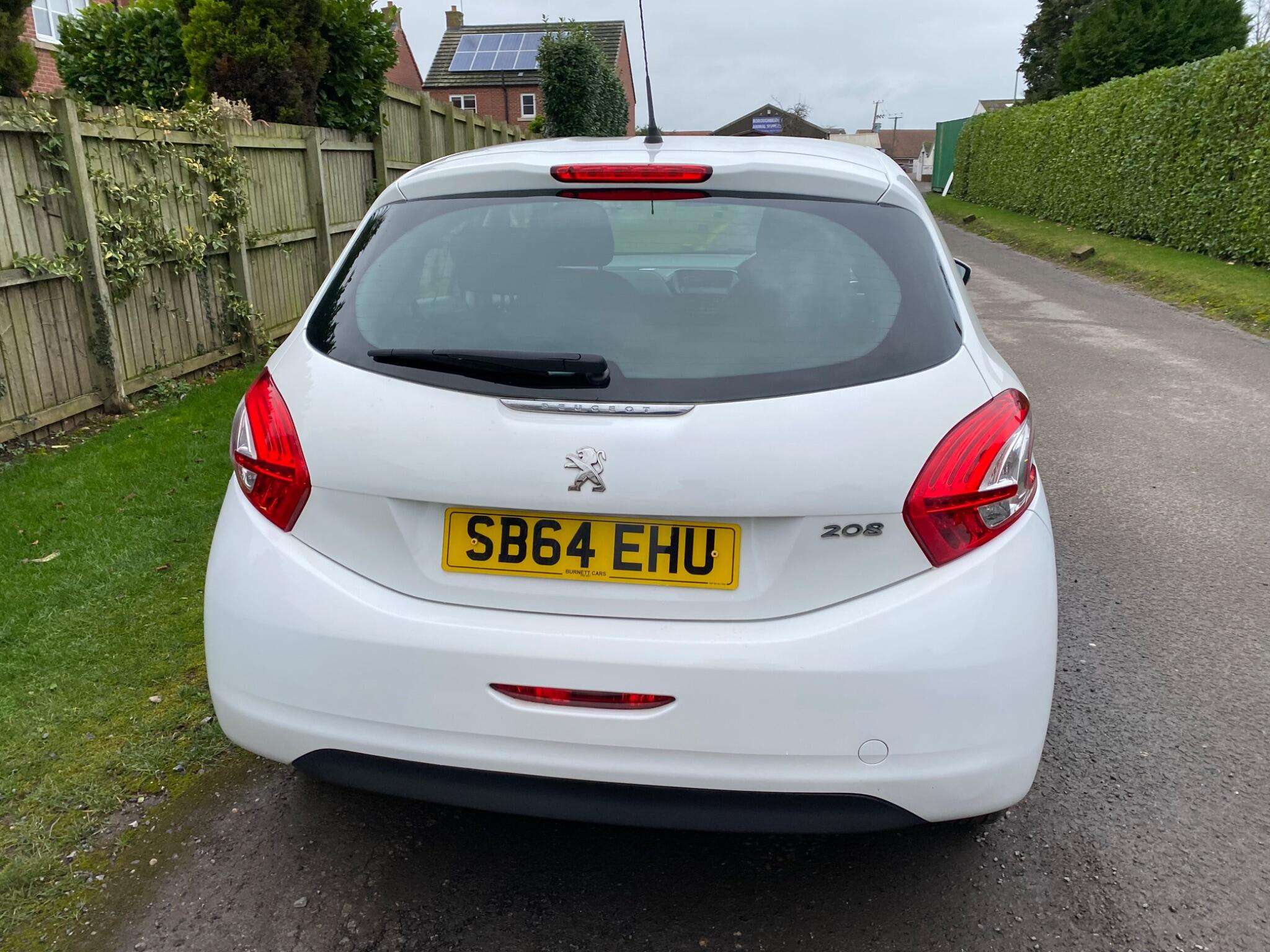 2014 PEUGEOT 208 2014 PEUGEOT 208