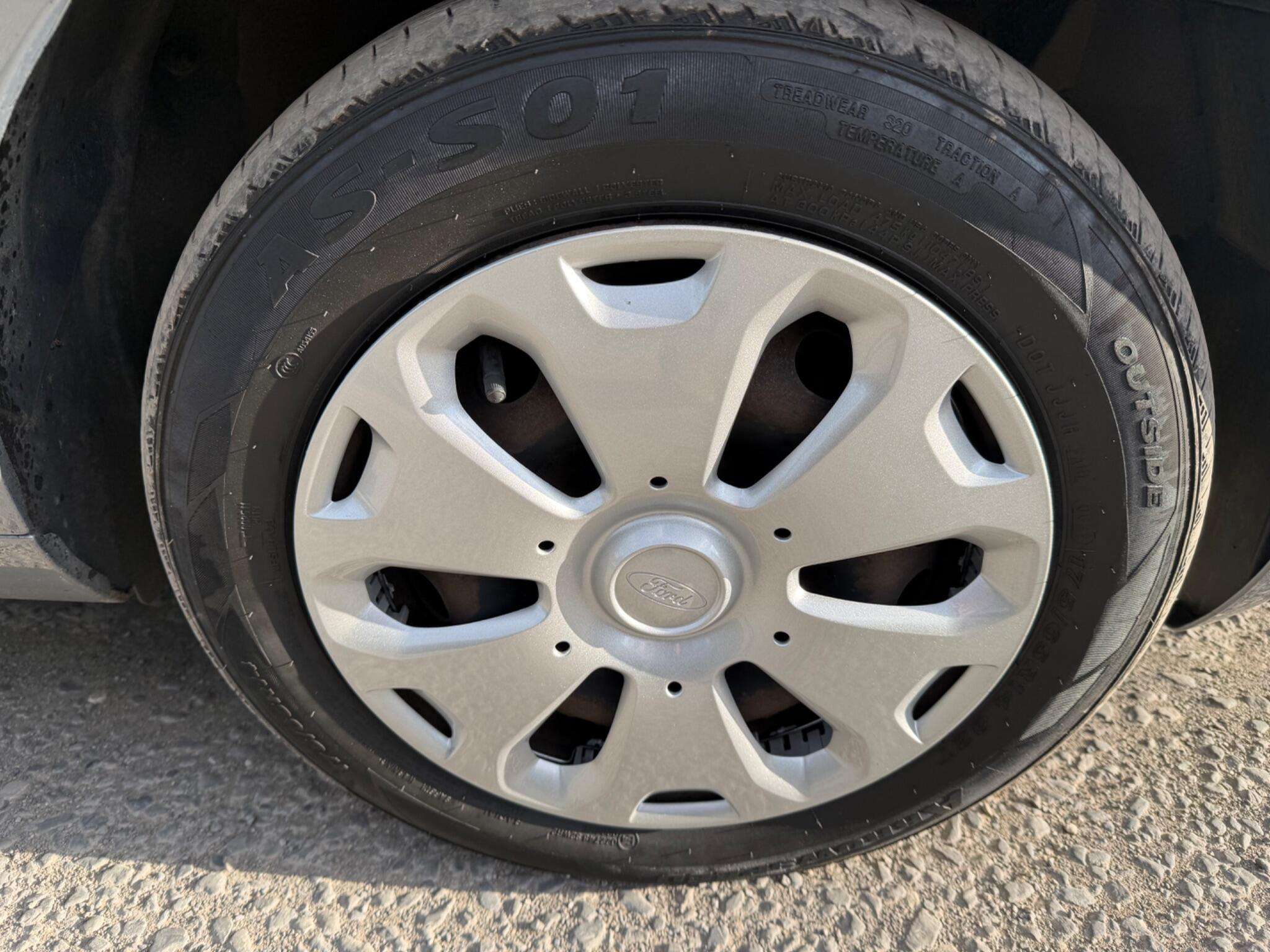 2013 FORD KA 2013 FORD KA