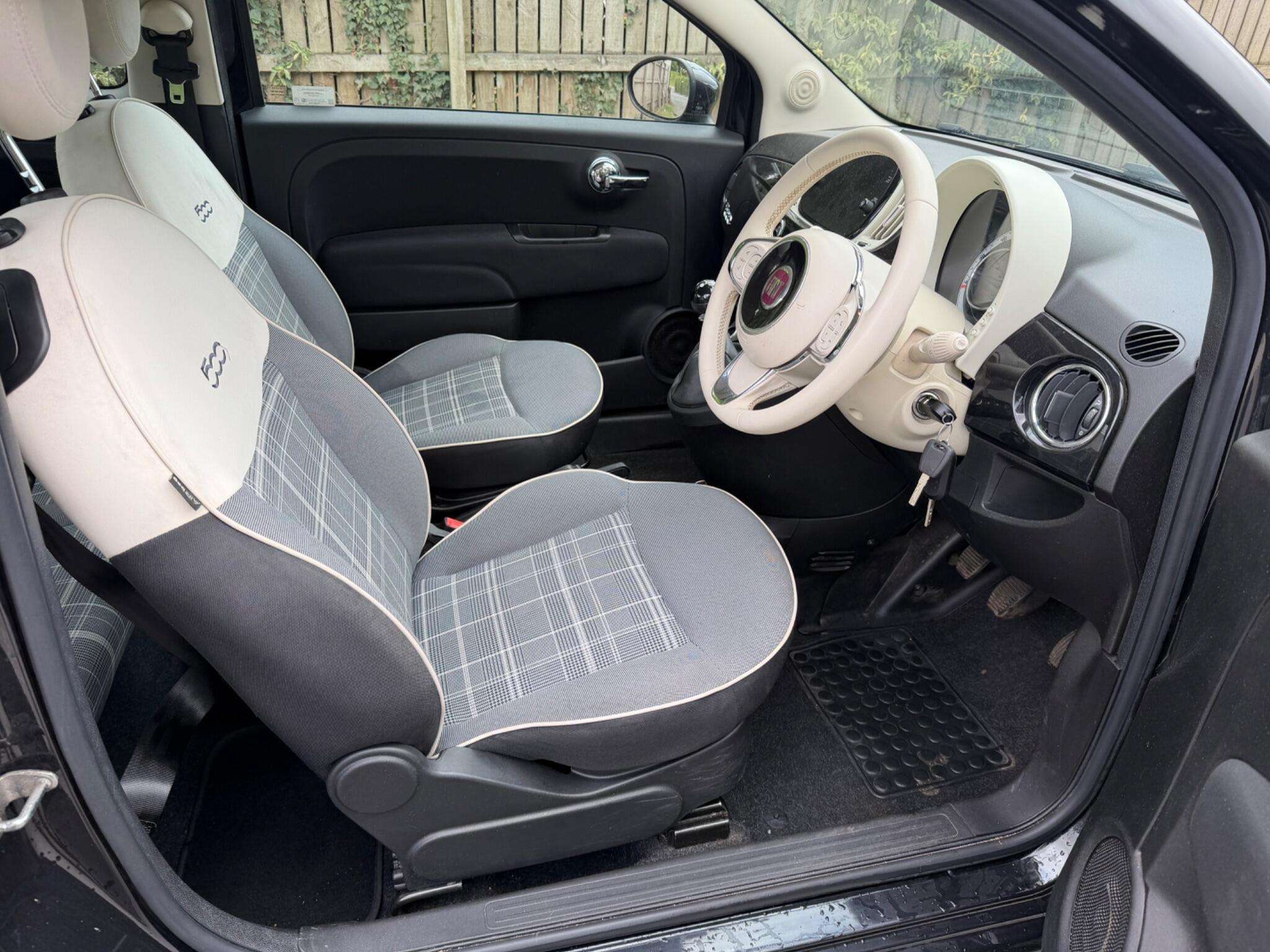 2020 FIAT 500 2020 FIAT 500