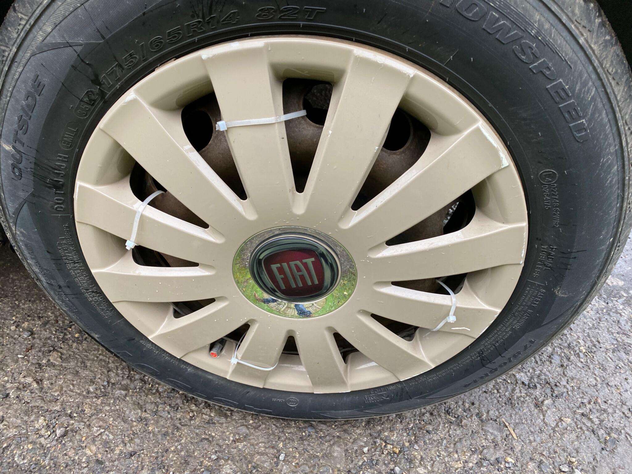 2013 FIAT 500 2013 FIAT 500