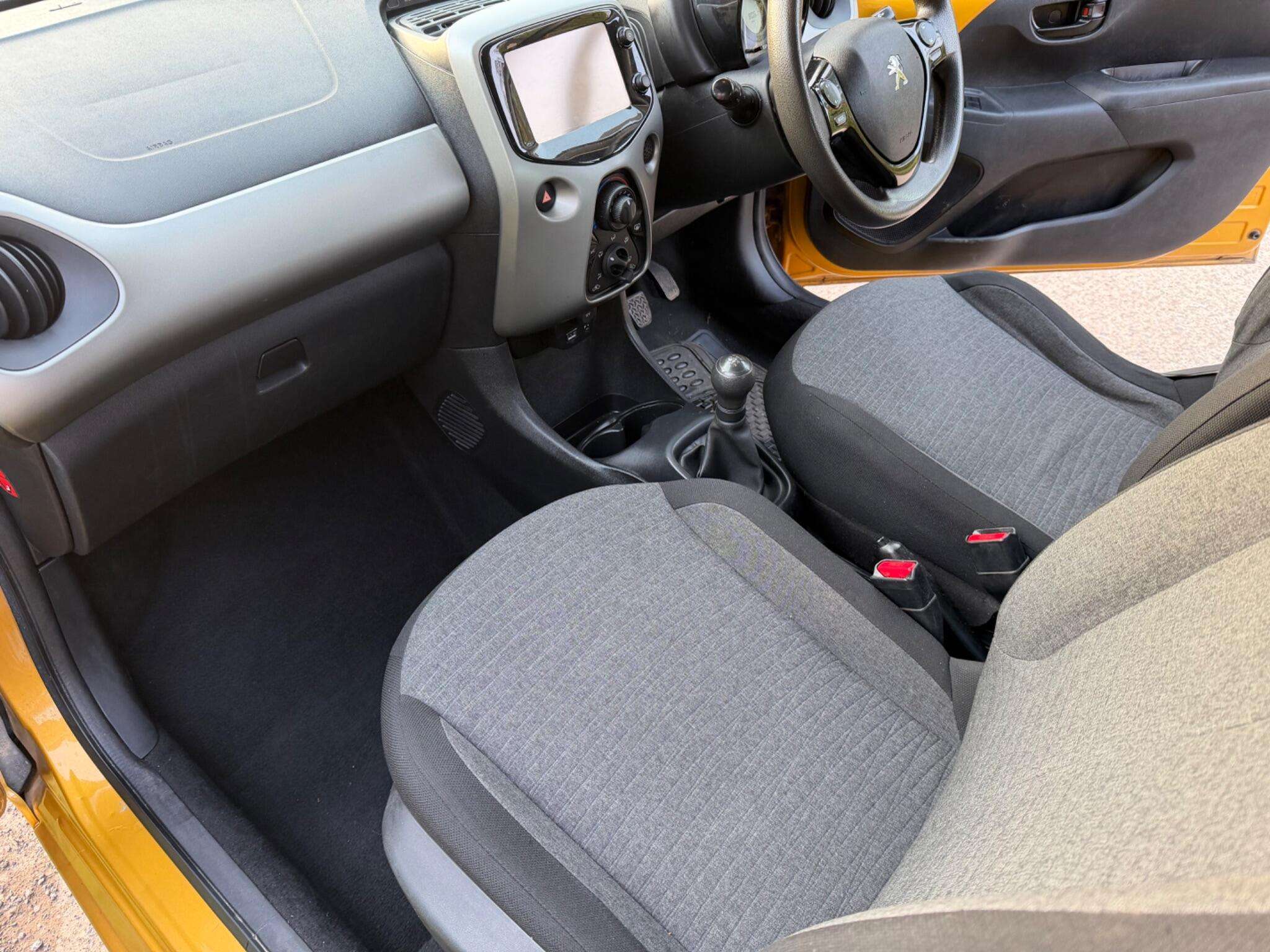 2017 PEUGEOT 108 2017 PEUGEOT 108