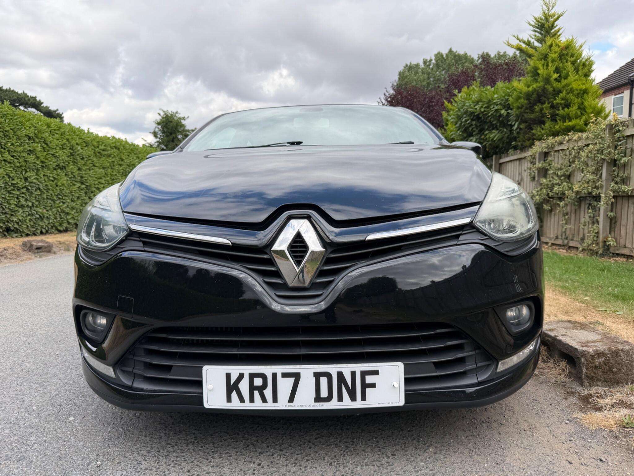A 2017 RENAULT CLIO 1.5 dCi Dynamique Nav Euro 6 (s/s) 5dr A 2017 RENAULT CLIO 1.5 dCi Dynamique Nav Euro 6 (s/s) 5dr