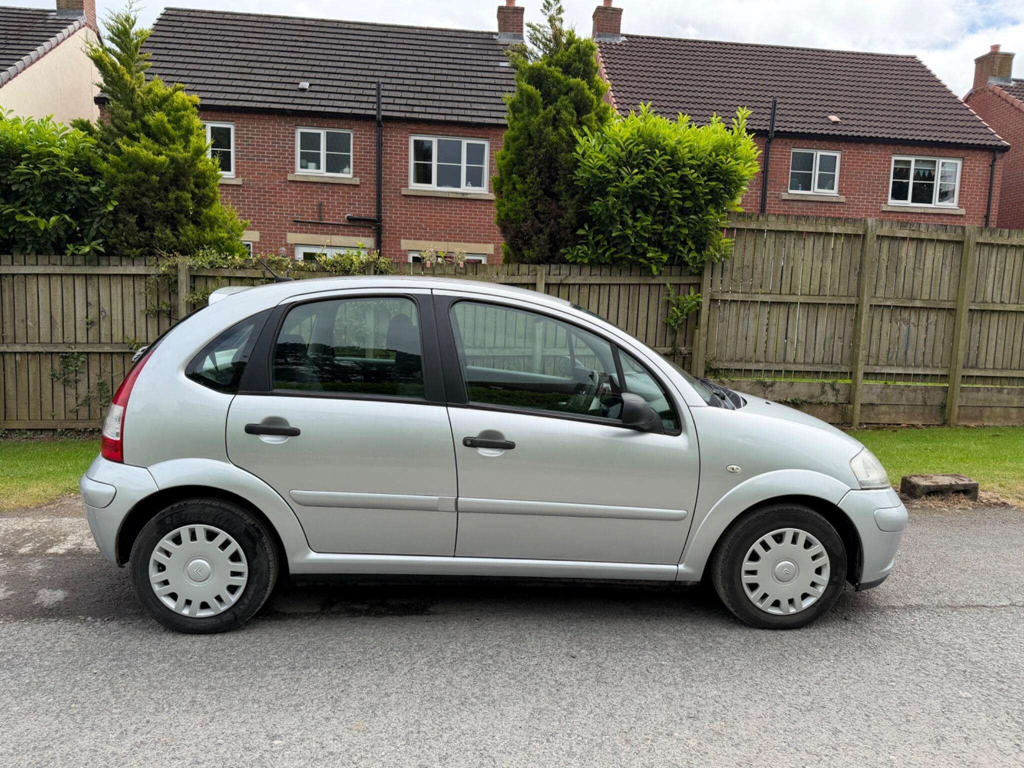 A 2008 CITROEN C3 1.4i Rhythm 5dr A 2008 CITROEN C3 1.4i Rhythm 5dr