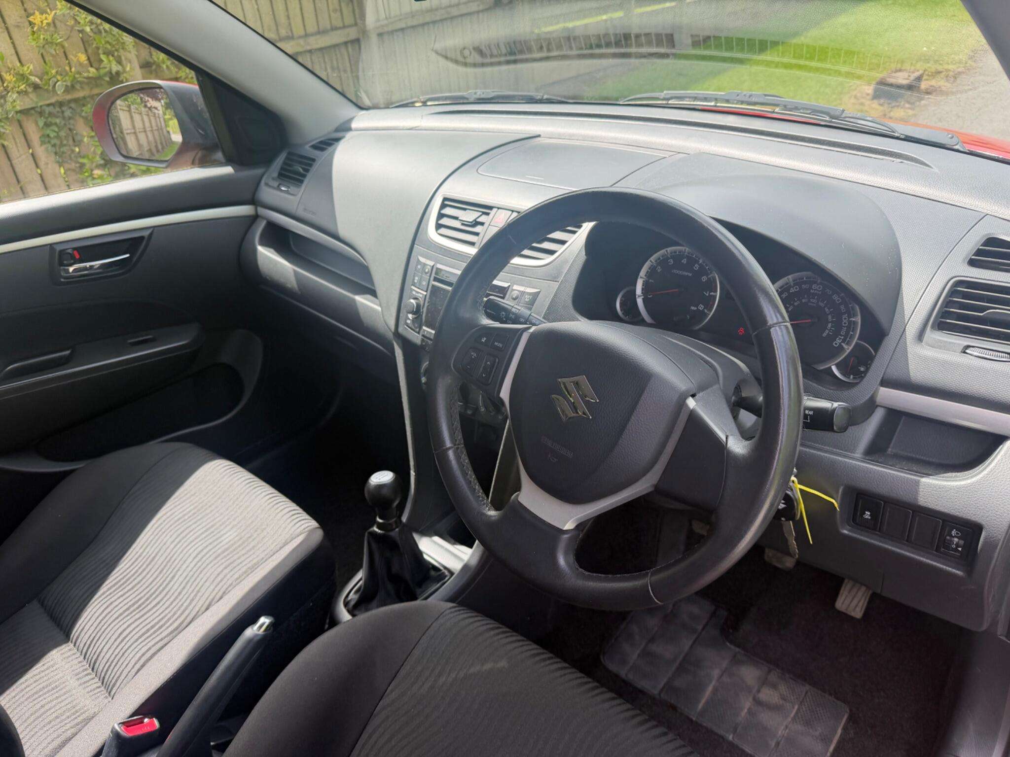 2012 SUZUKI SWIFT 2012 SUZUKI SWIFT