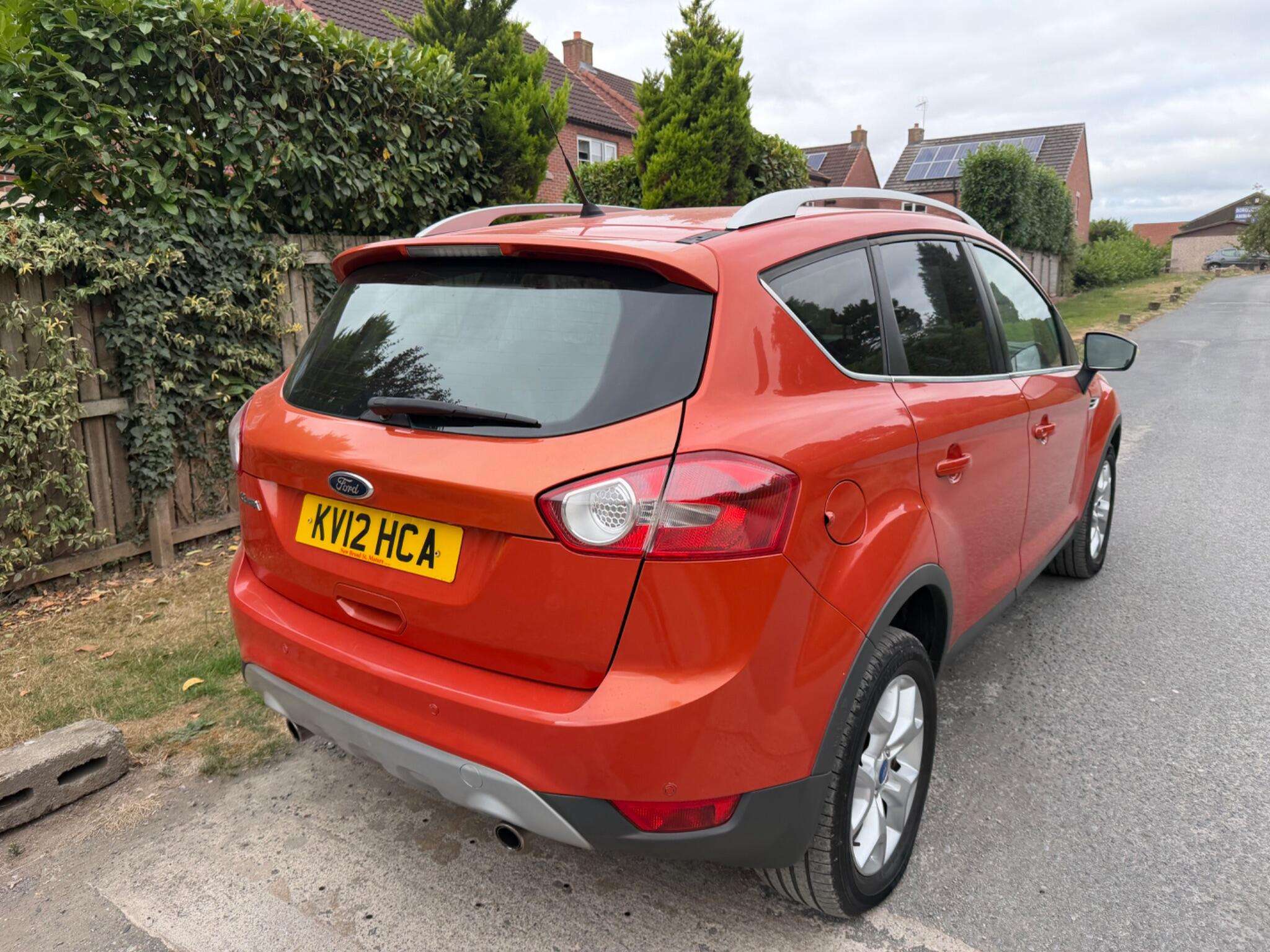 A 2012 FORD KUGA 2.0 TDCi Zetec Powershift AWD Euro 5 5dr A 2012 FORD KUGA 2.0 TDCi Zetec Powershift AWD Euro 5 5dr