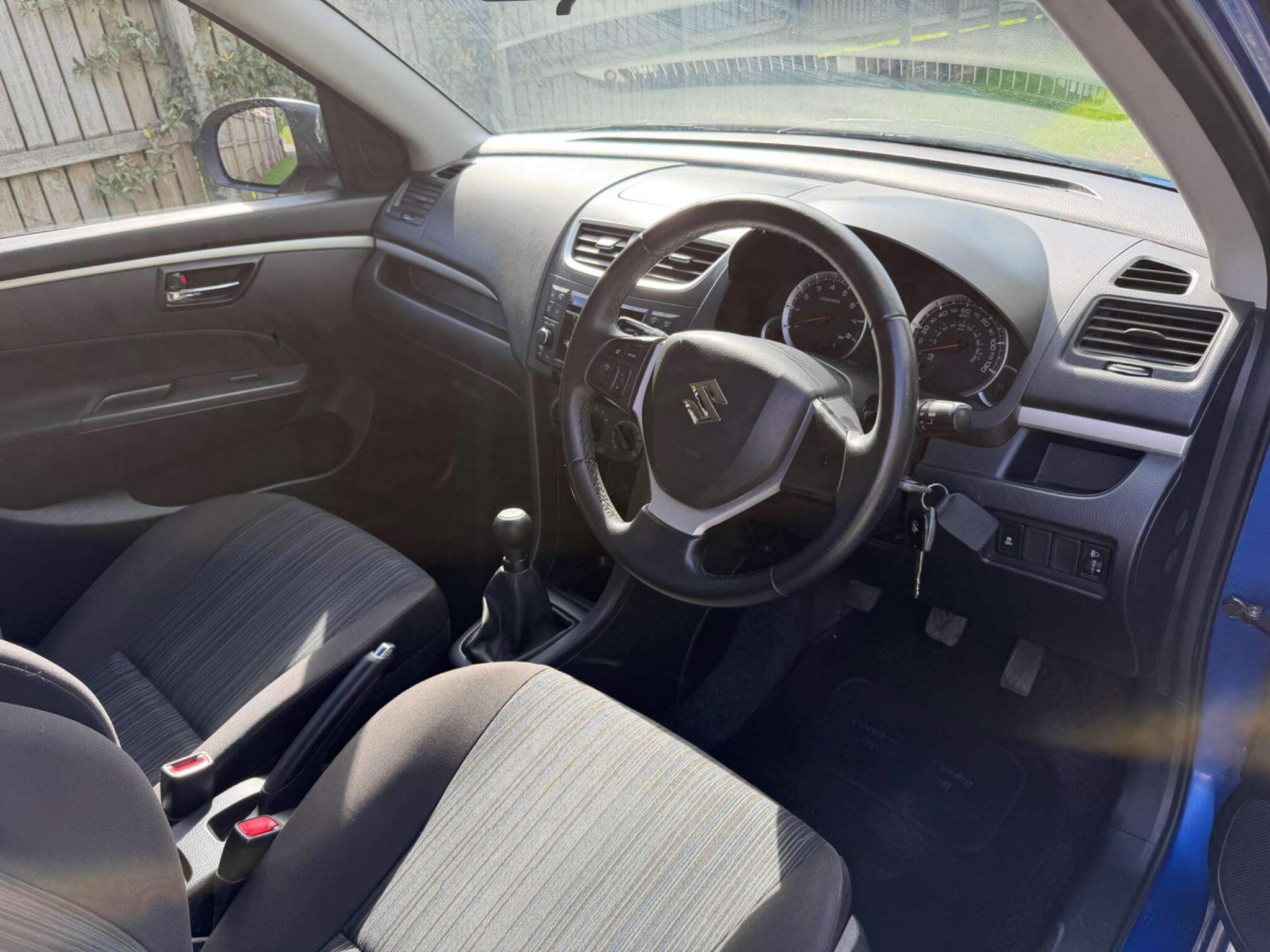 2013 SUZUKI SWIFT 2013 SUZUKI SWIFT