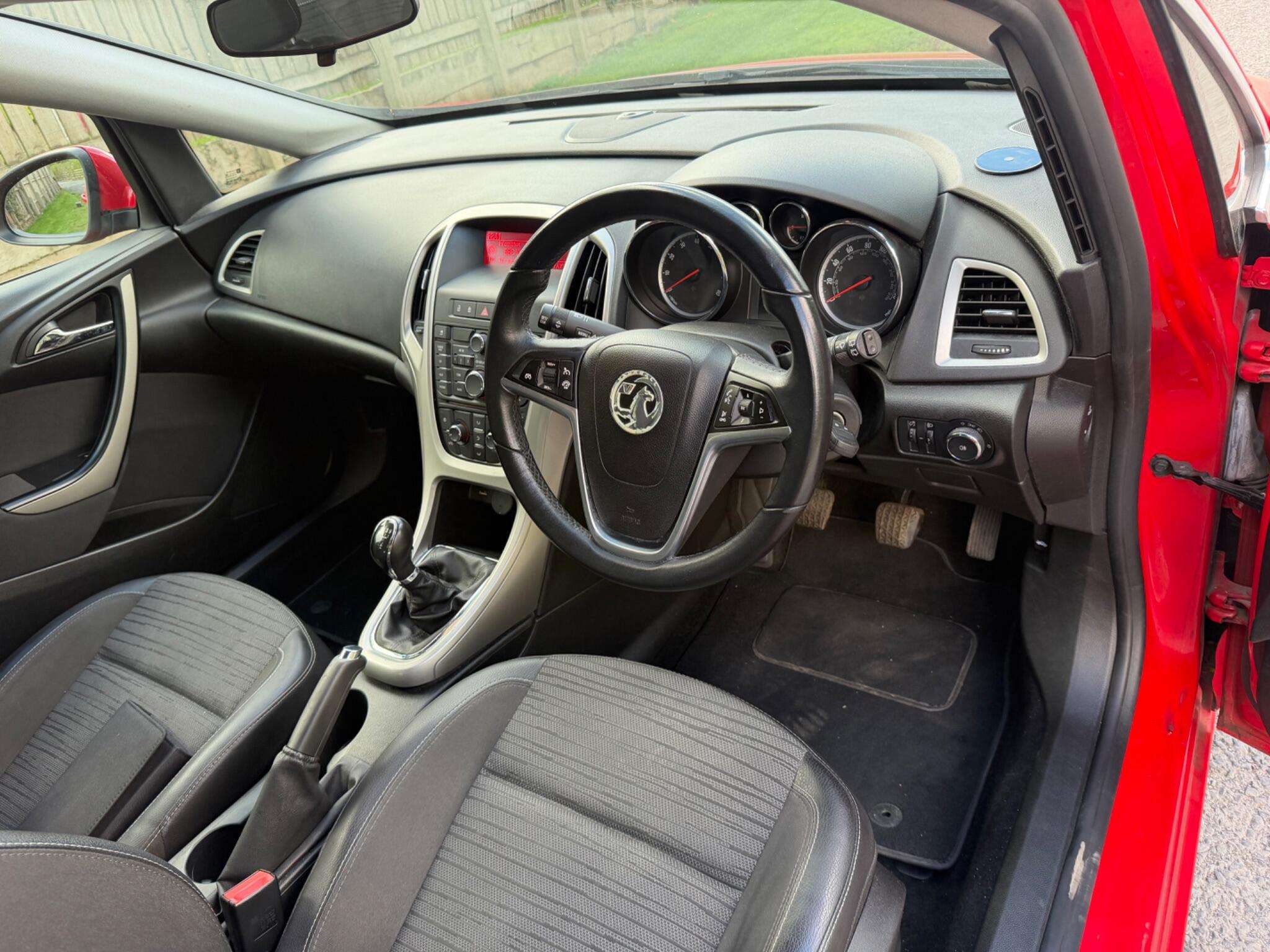 2014 VAUXHALL ASTRA 2014 VAUXHALL ASTRA