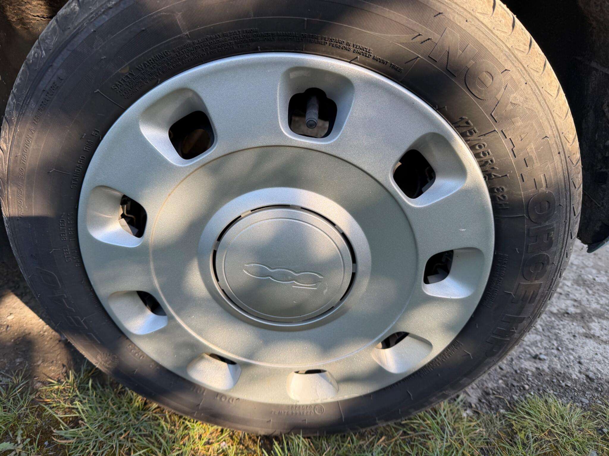 2017 FIAT 500 2017 FIAT 500