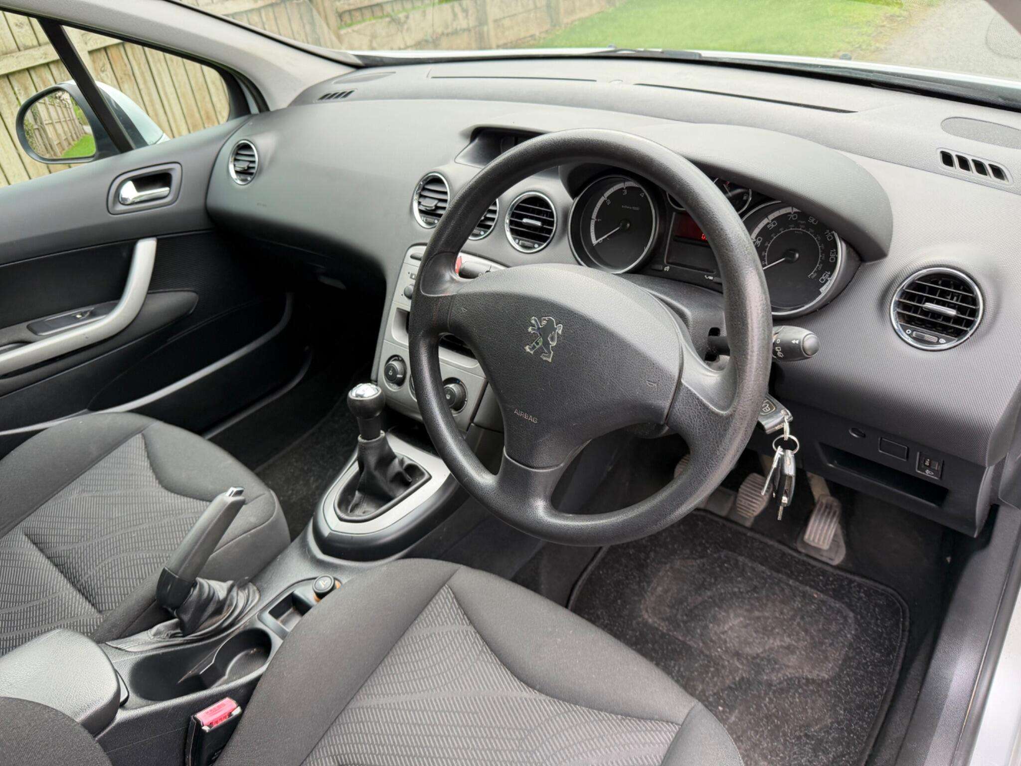 2009 PEUGEOT 308 2009 PEUGEOT 308