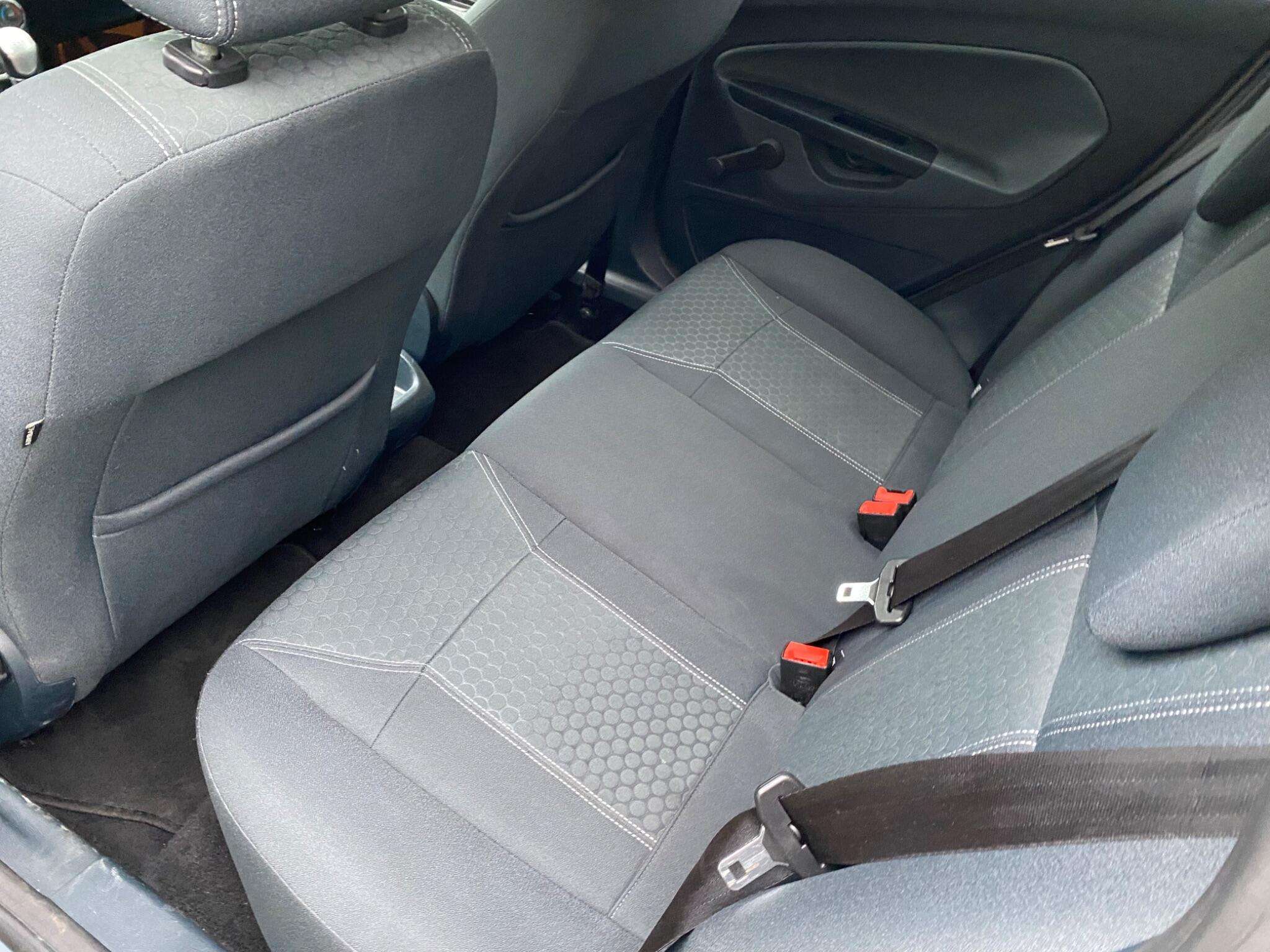 2010 FORD FIESTA 2010 FORD FIESTA