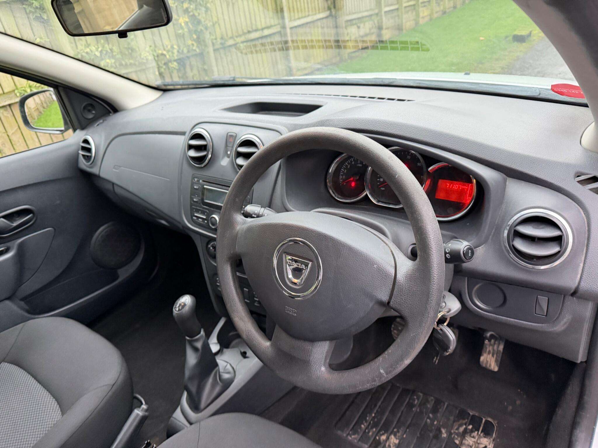 2015 DACIA SANDERO 2015 DACIA SANDERO
