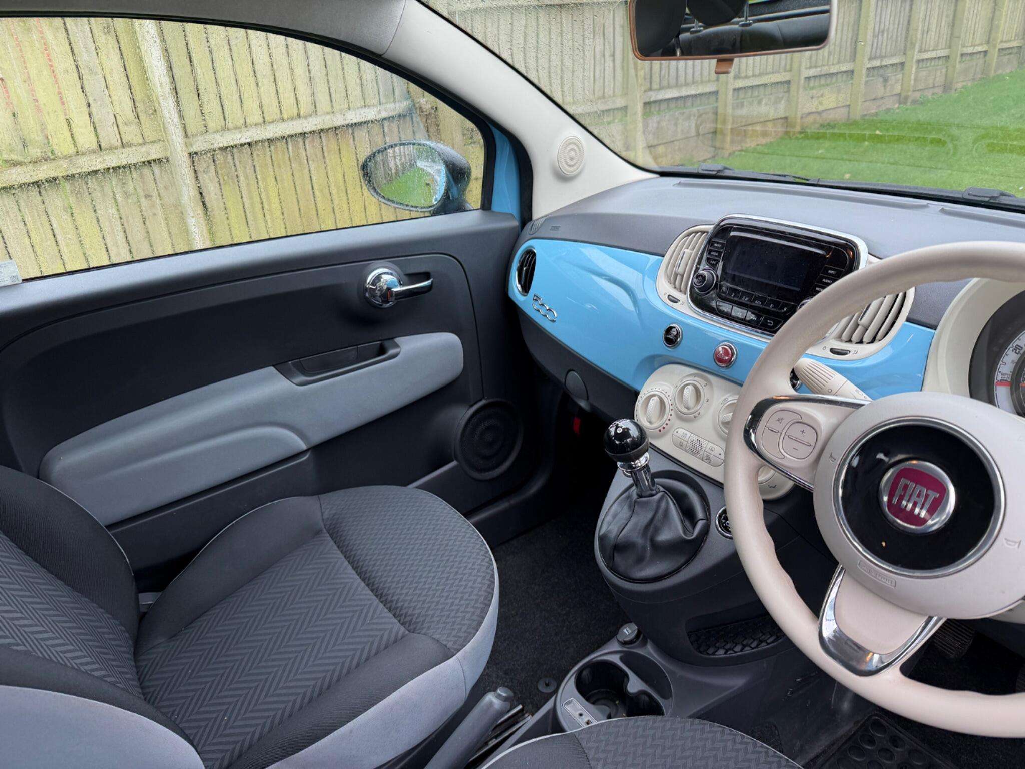 2017 FIAT 500 2017 FIAT 500