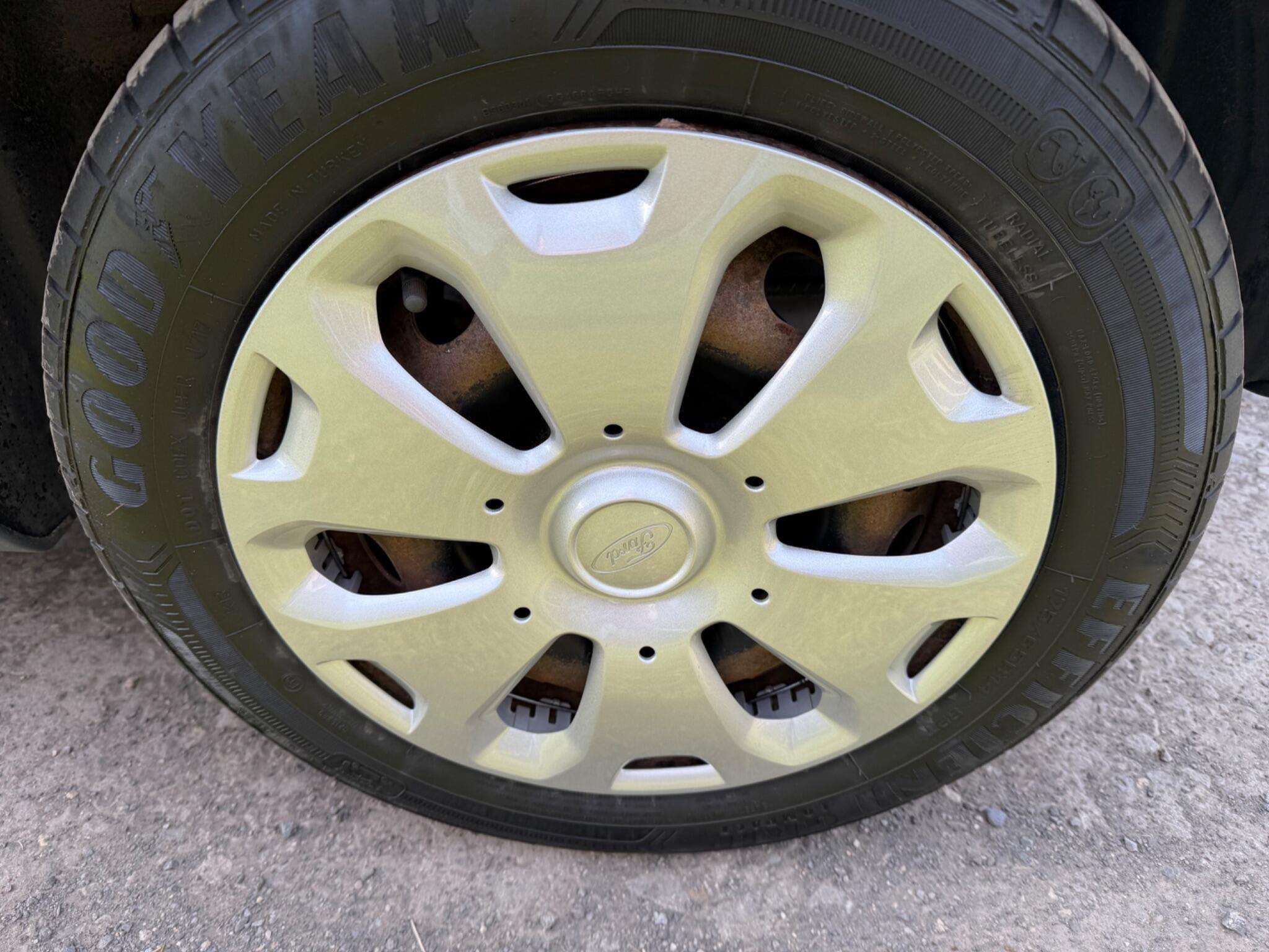 2013 FORD KA 2013 FORD KA