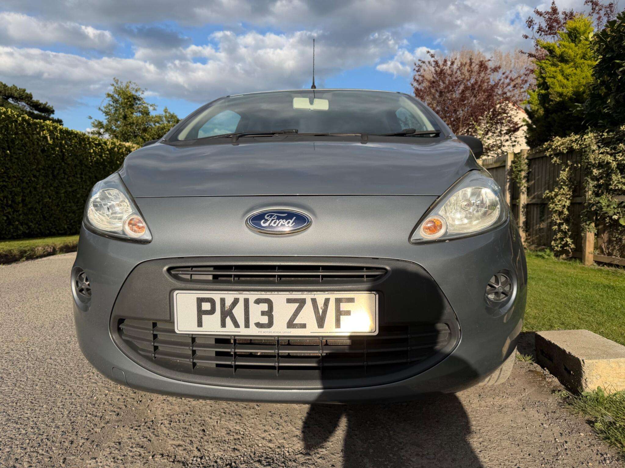 A 2013 FORD KA 1.2 Studio Euro 5 3dr A 2013 FORD KA 1.2 Studio Euro 5 3dr