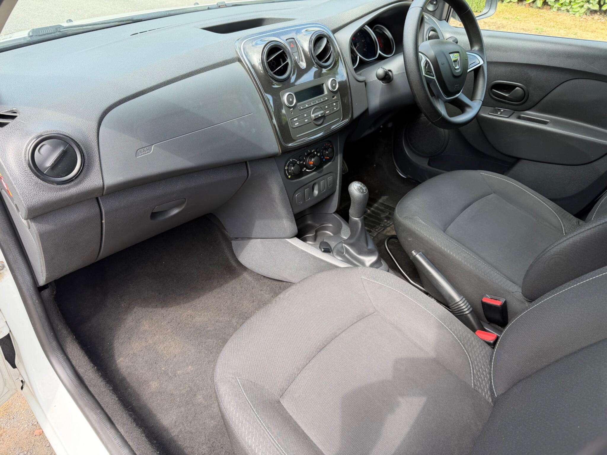 2017 DACIA LOGAN 2017 DACIA LOGAN