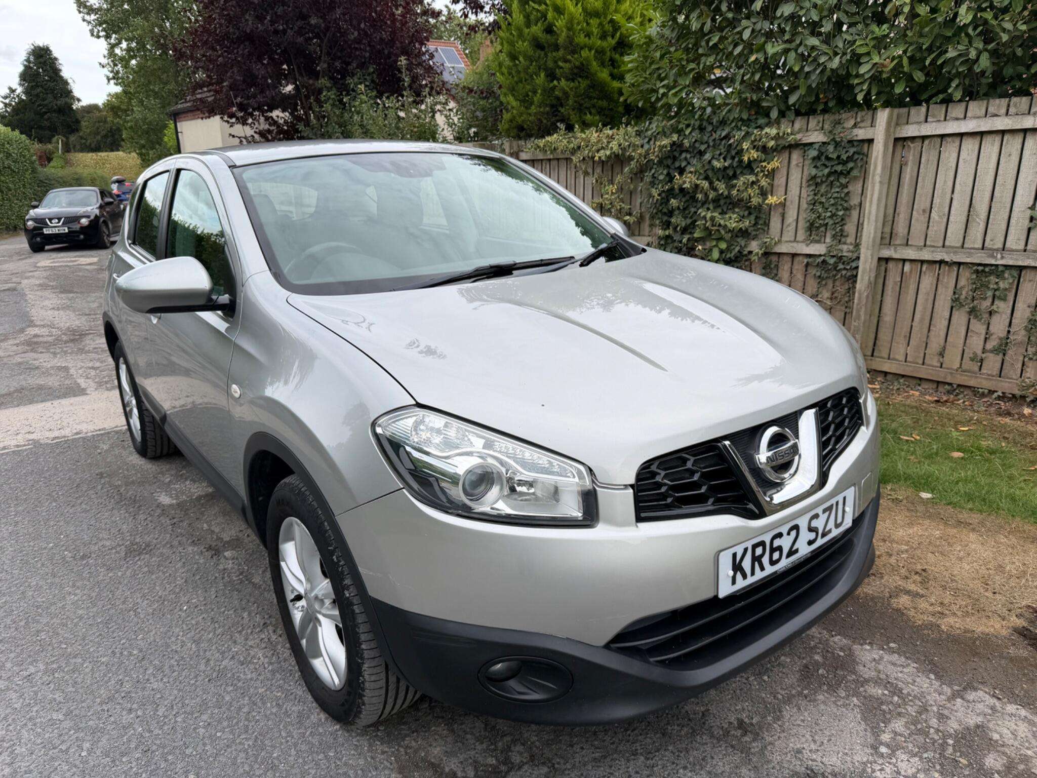 A 2013 NISSAN QASHQAI 1.5 dCi Acenta 2WD Euro 5 5dr A 2013 NISSAN QASHQAI 1.5 dCi Acenta 2WD Euro 5 5dr