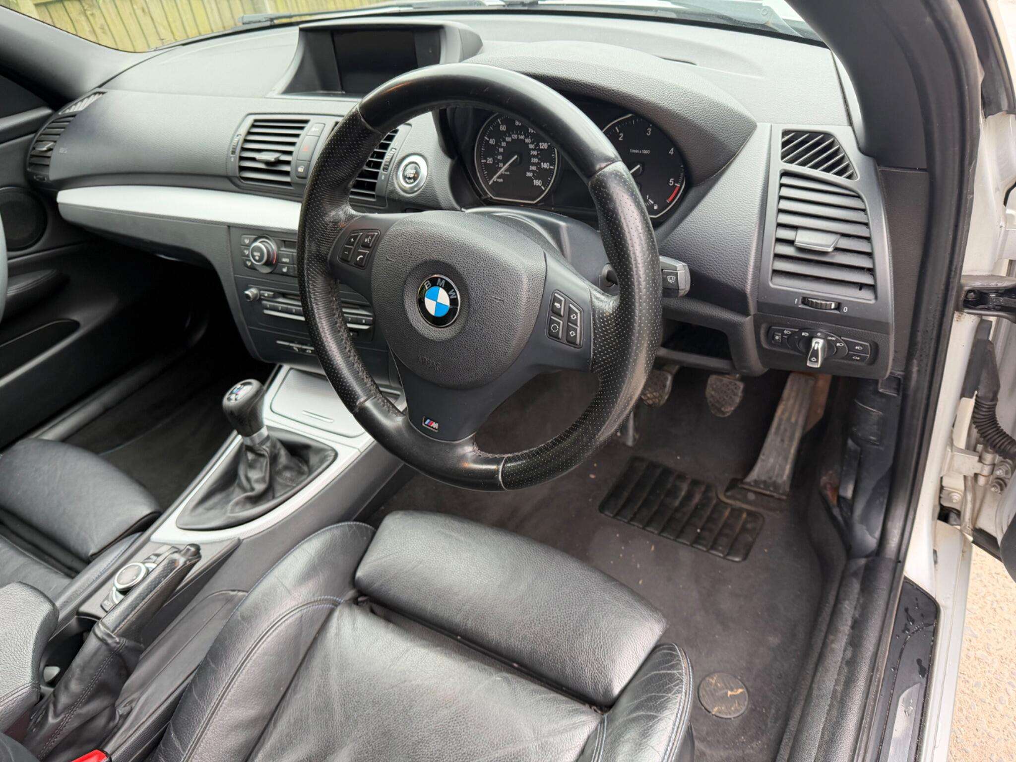 2012 BMW 1 SERIES 2012 BMW 1 SERIES