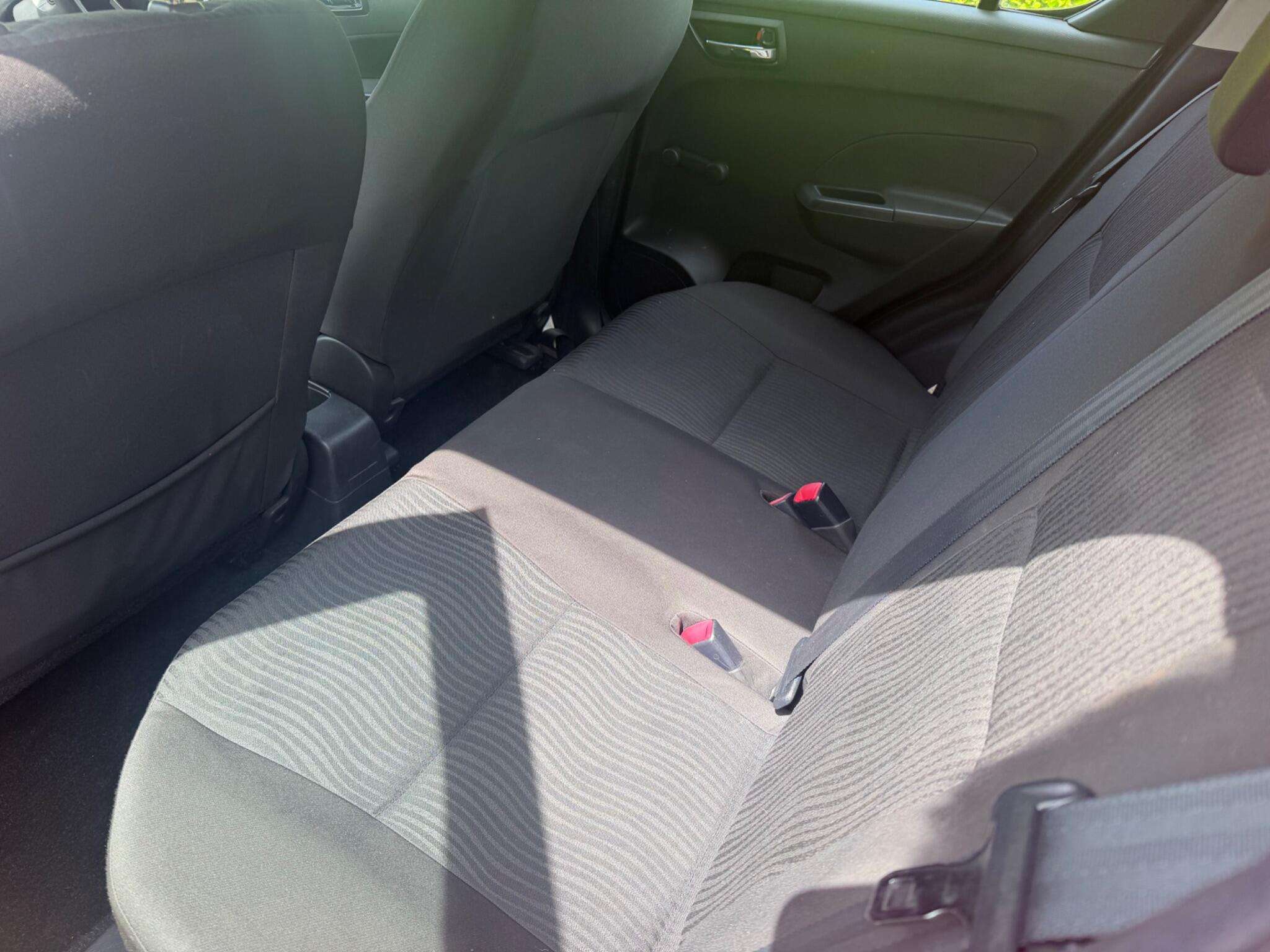2012 SUZUKI SWIFT 2012 SUZUKI SWIFT