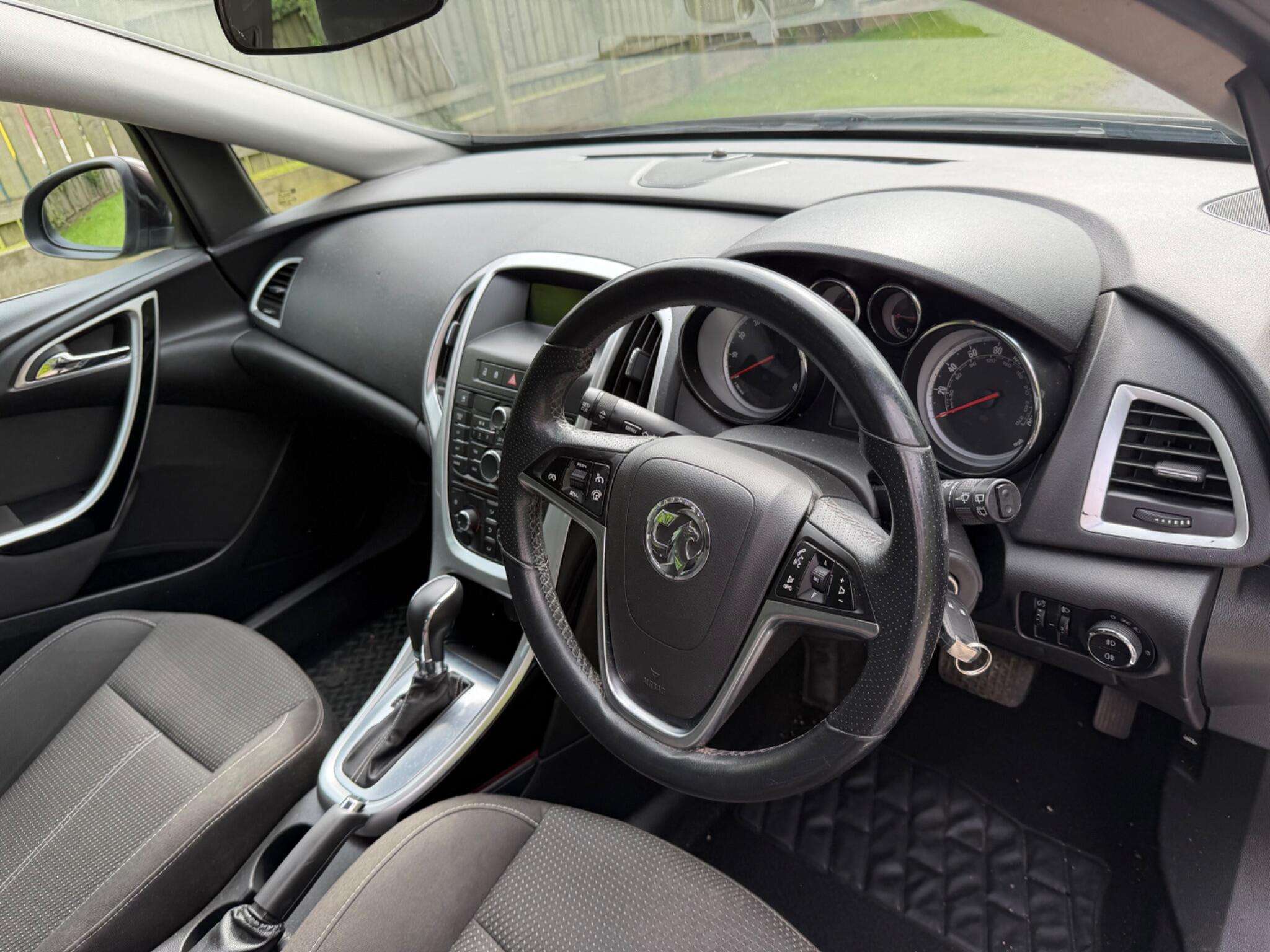 2012 VAUXHALL ASTRA 2012 VAUXHALL ASTRA