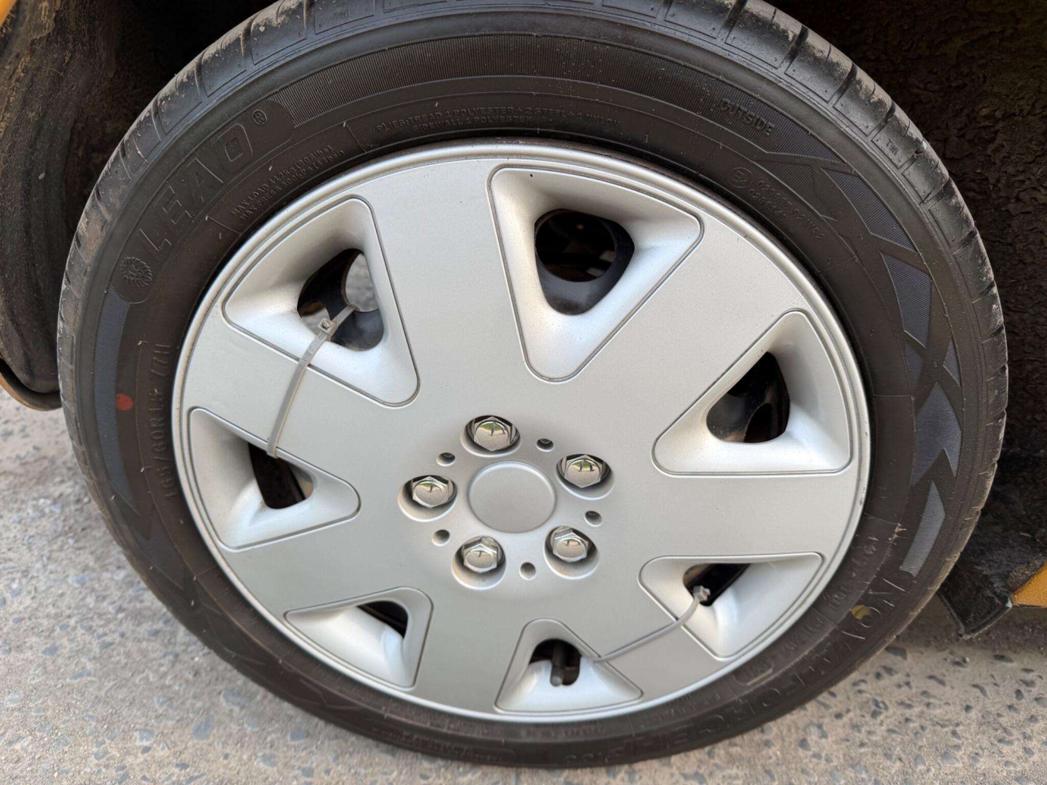 2017 PEUGEOT 108 2017 PEUGEOT 108