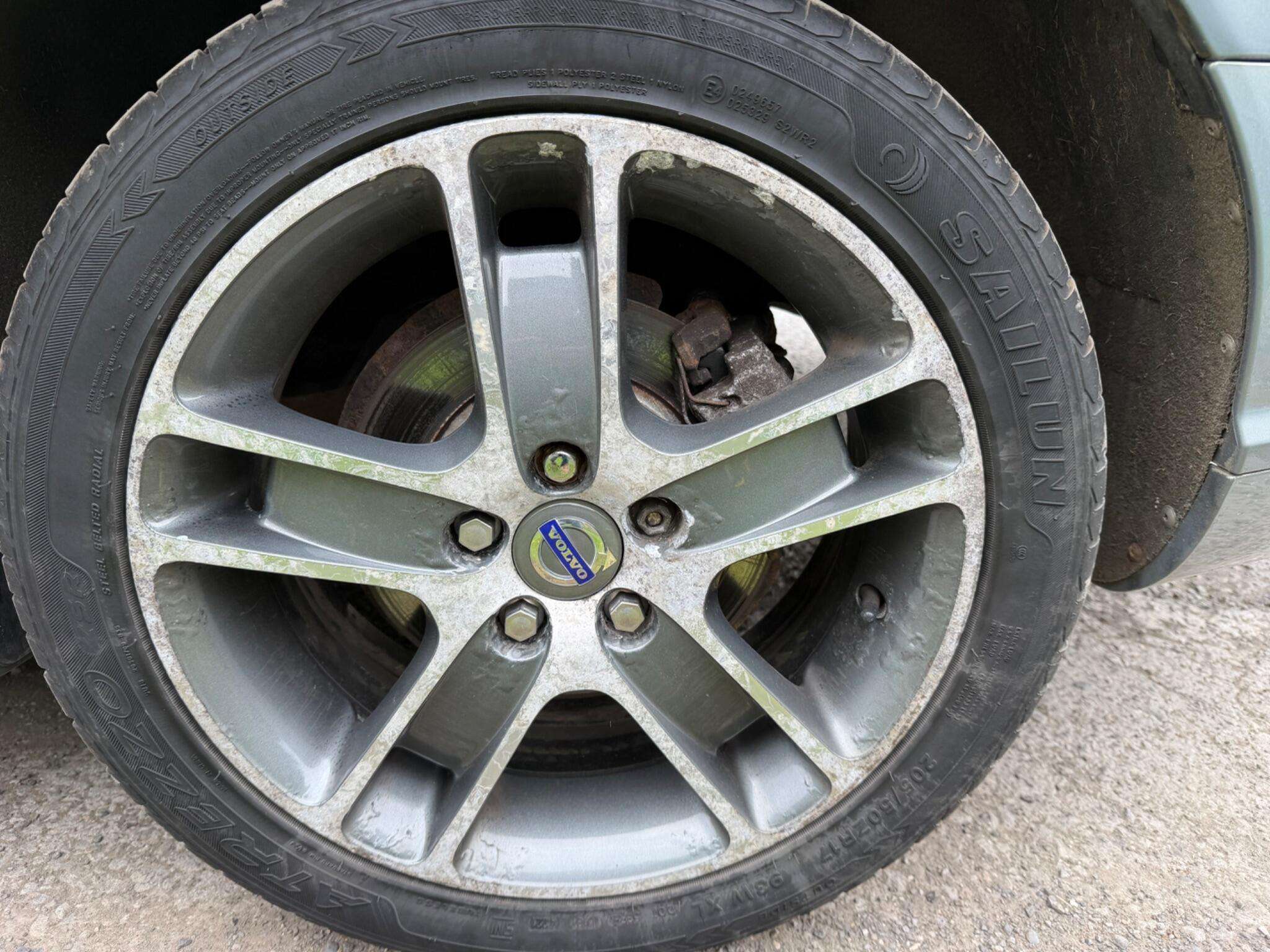 2011 VOLVO V50 2011 VOLVO V50