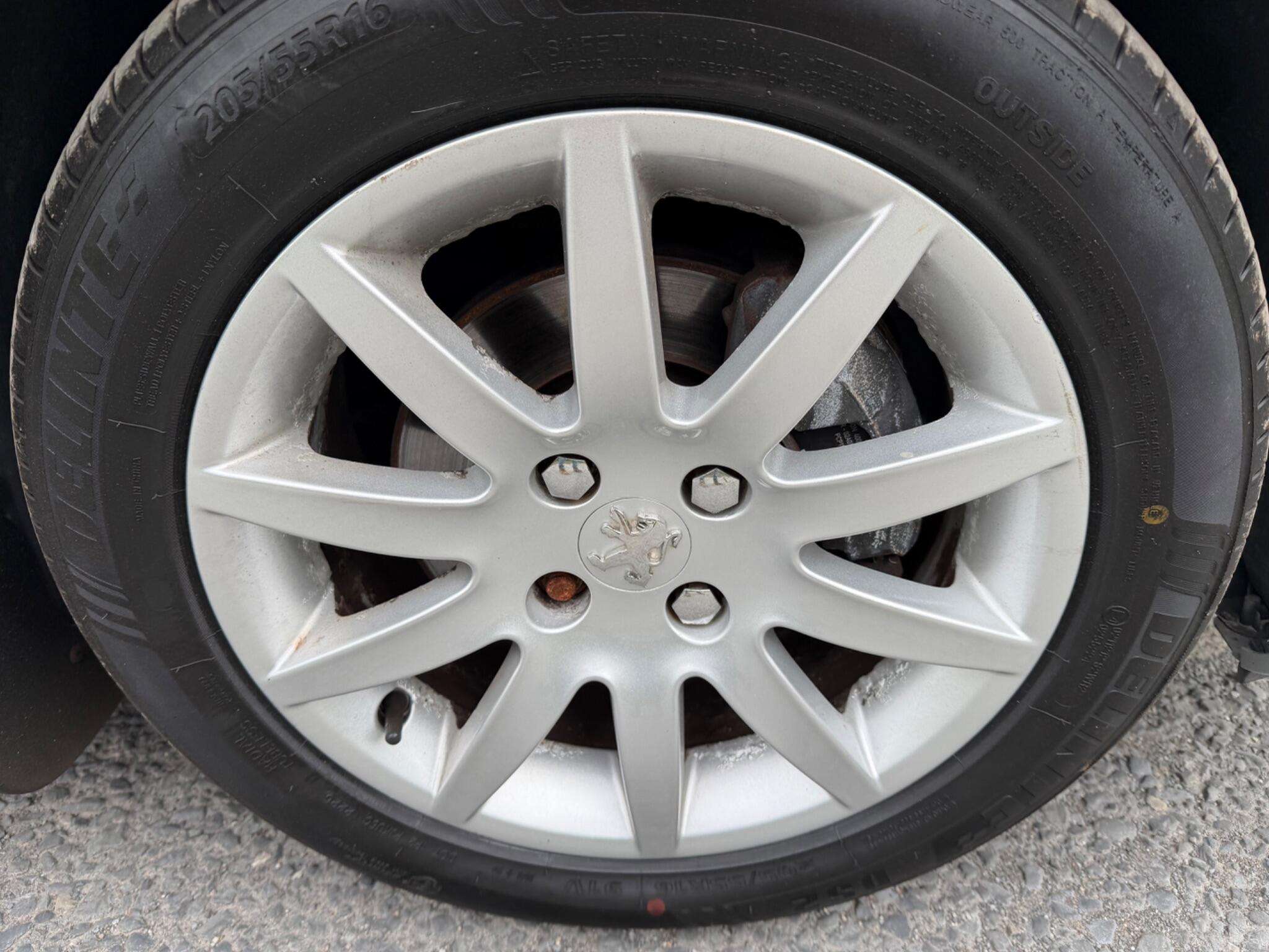 2009 PEUGEOT 308 2009 PEUGEOT 308