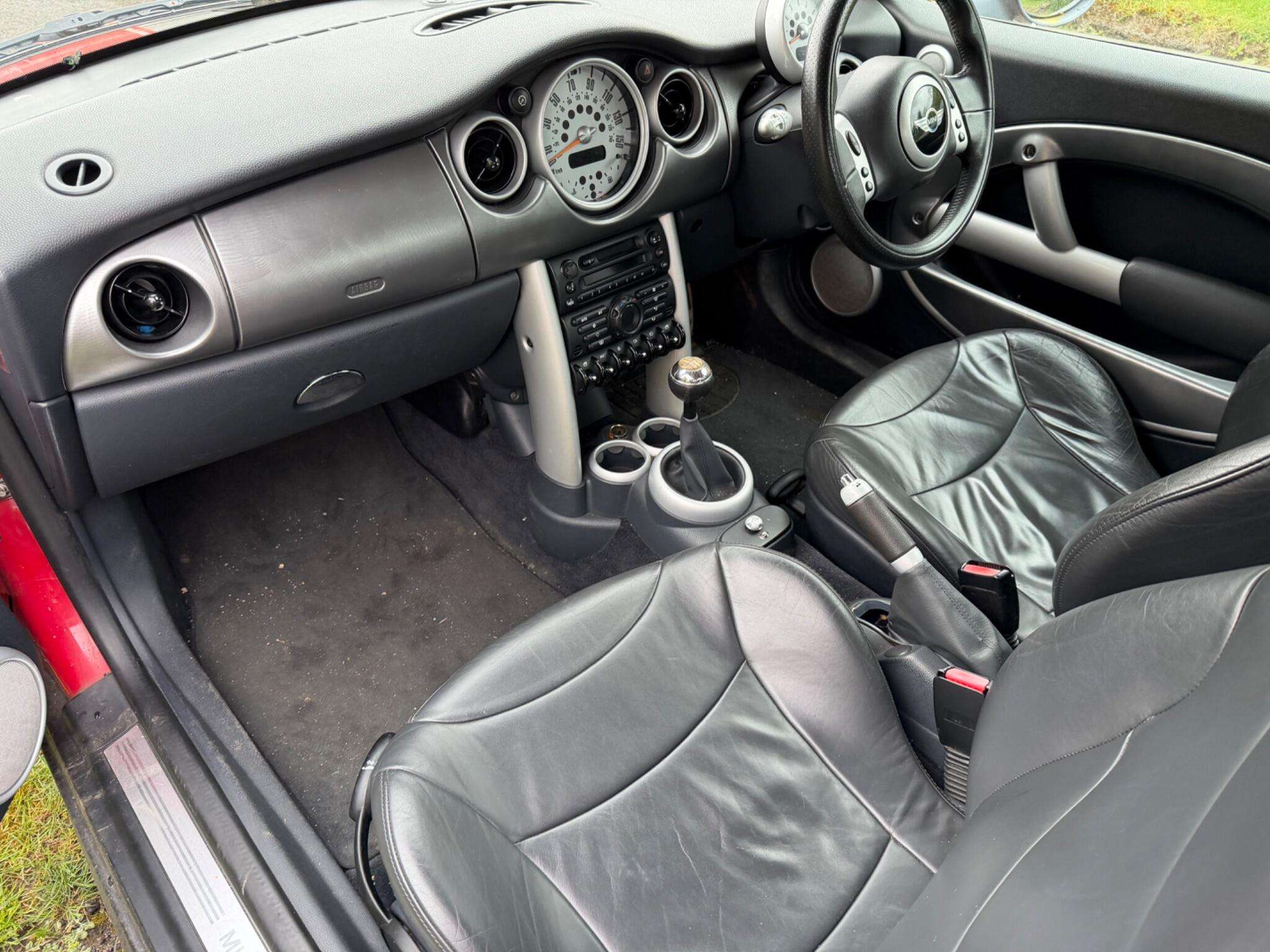 2003 MINI HATCH 2003 MINI HATCH