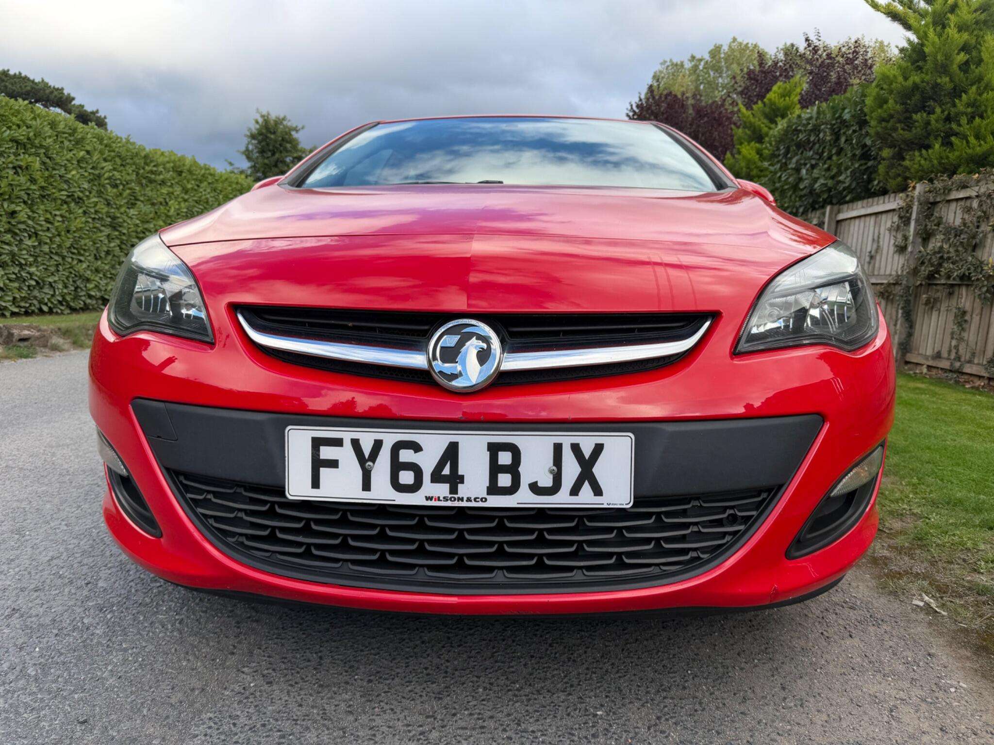 A 2014 VAUXHALL ASTRA 1.6 16v Excite Euro 5 5dr A 2014 VAUXHALL ASTRA 1.6 16v Excite Euro 5 5dr