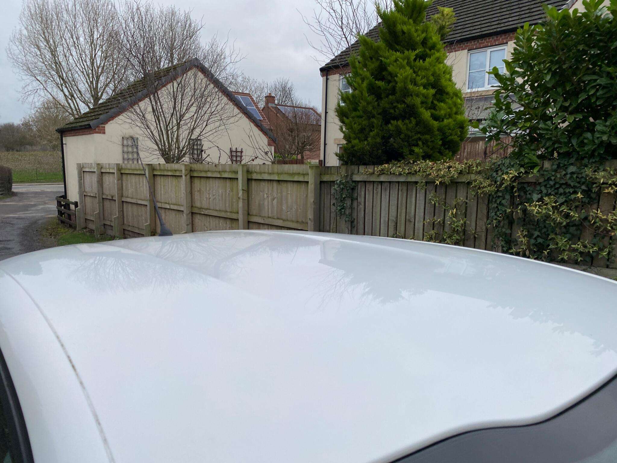 A 2014 PEUGEOT 208 1.4 HDi Access+ Hatchback 3dr Diesel Manual Euro 5 (70 ps) A 2014 PEUGEOT 208 1.4 HDi Access+ Hatchback 3dr Diesel Manual Euro 5 (70 ps)